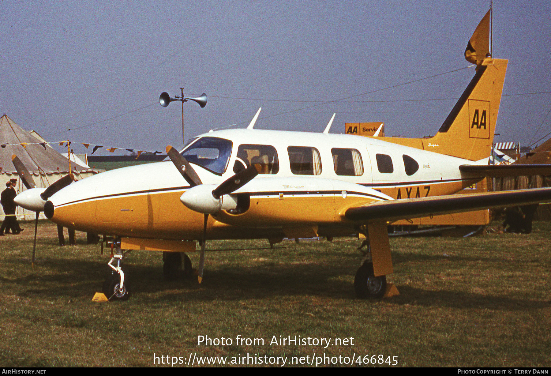 Aircraft Photo of G-AXAZ | Piper PA-31-310 Navajo | Automobile Association - AA | AirHistory.net #466845