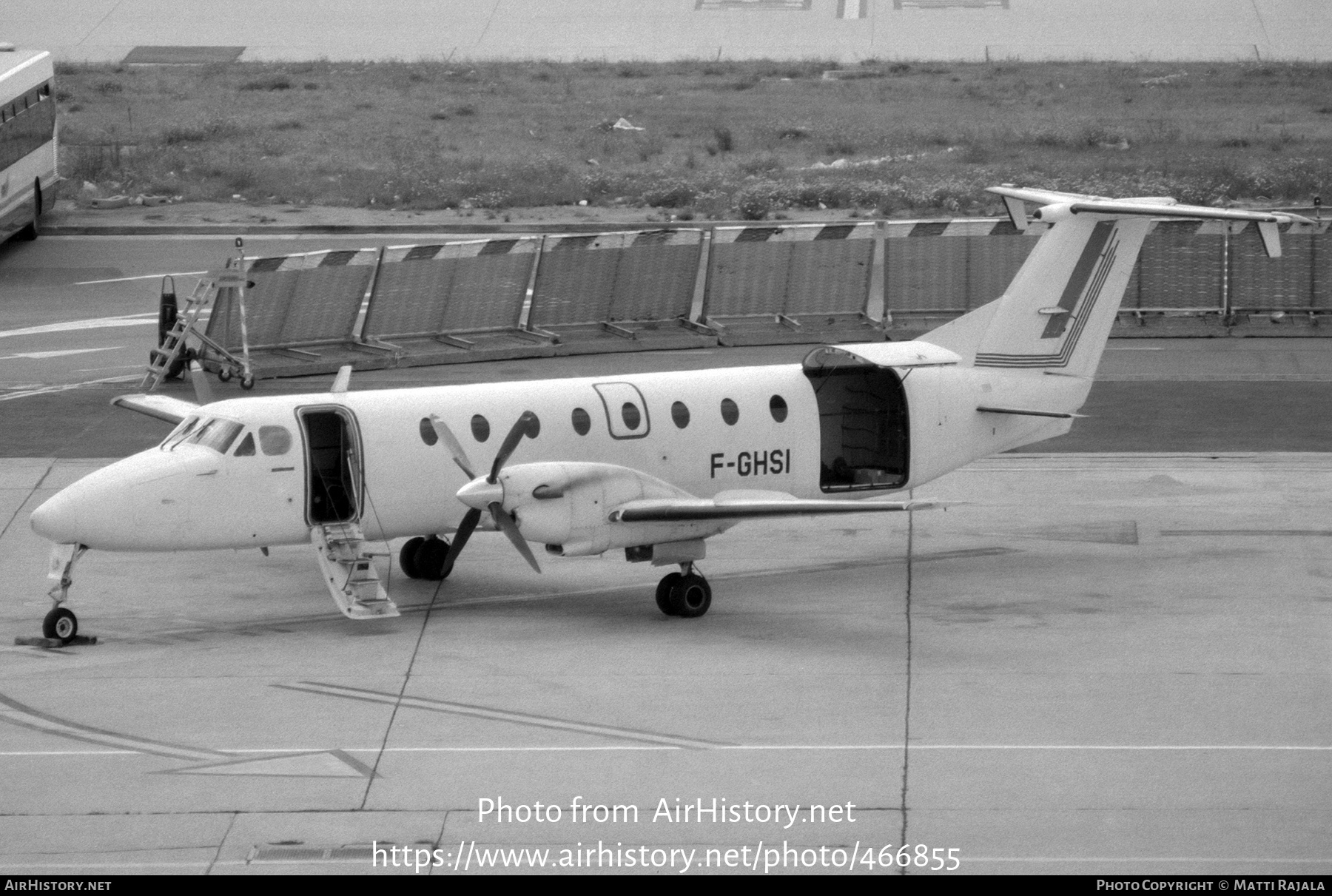 Aircraft Photo of F-GHSI | Beech 1900C-1 | Flandre Air | AirHistory.net #466855