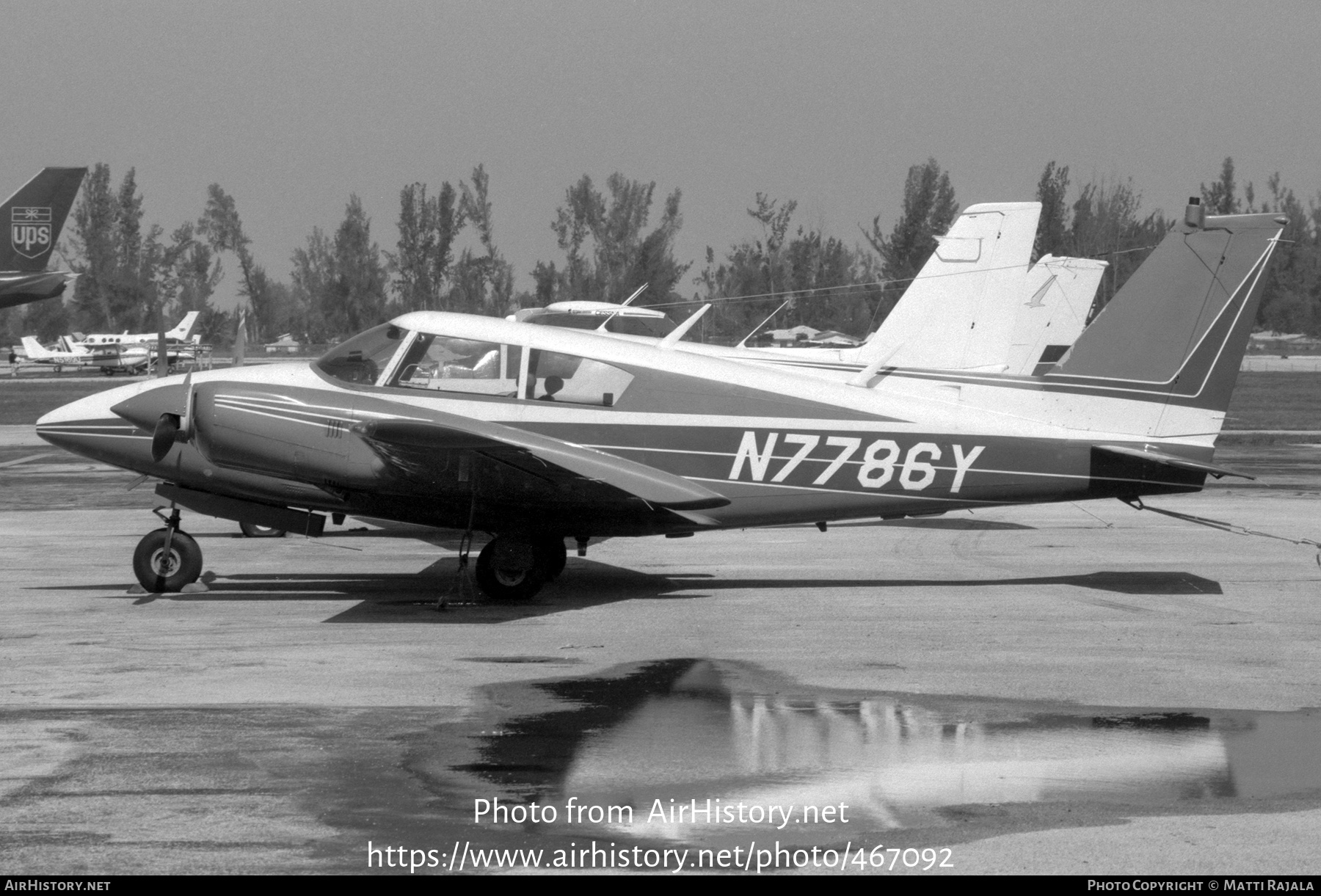 Aircraft Photo of N7786Y | Piper PA-30-160 Twin Comanche | AirHistory.net #467092