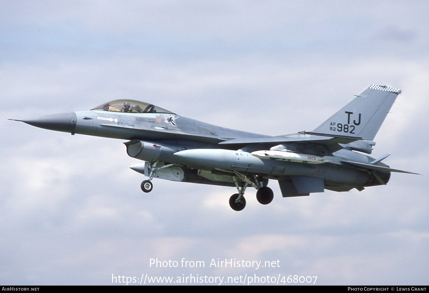 Aircraft Photo of 82-0982 / AF82-982 | General Dynamics F-16A Fighting Falcon | USA - Air Force | AirHistory.net #468007