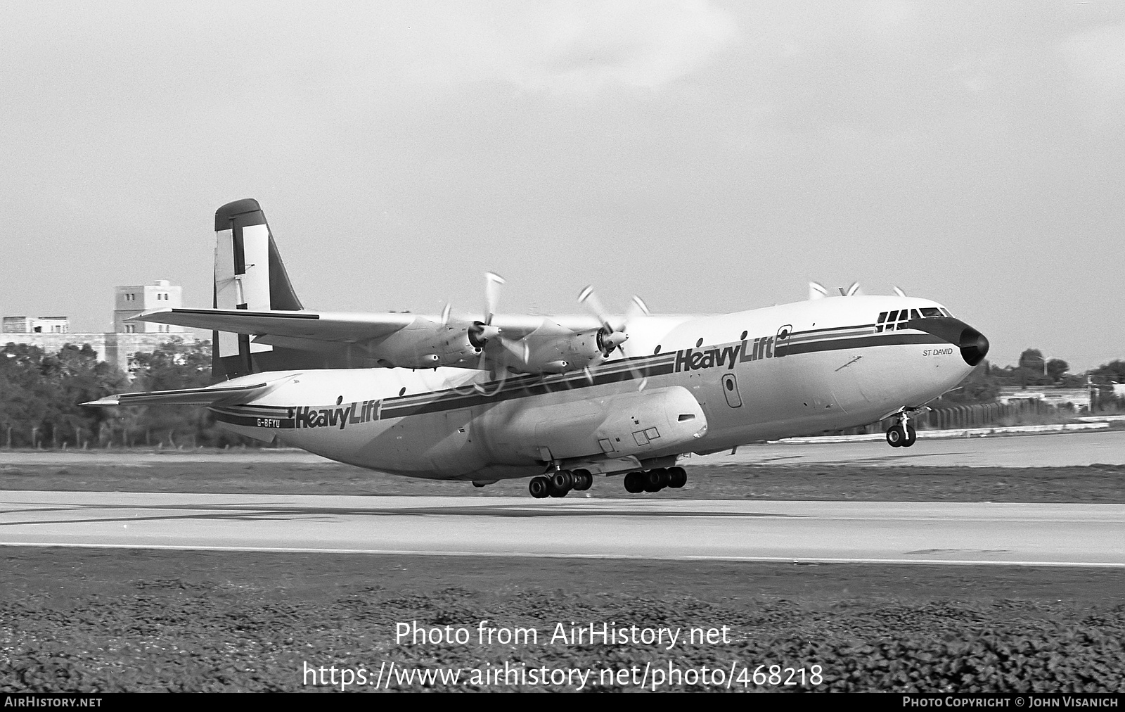 Aircraft Photo of G-BFYU | Short SC.5 Belfast C1 | HeavyLift Cargo Airlines | AirHistory.net #468218