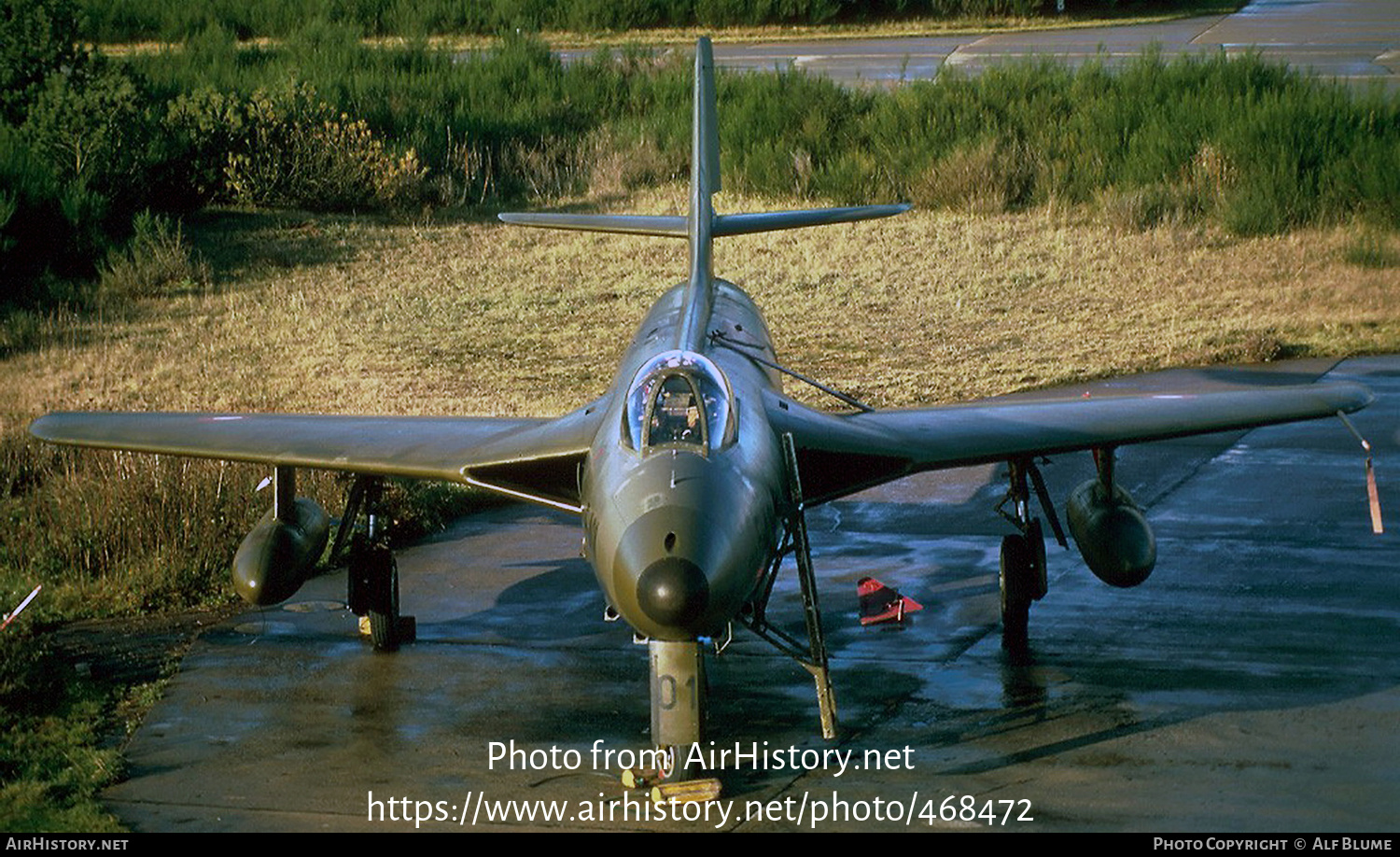 Aircraft Photo of E-401 | Hawker Hunter F51 | Denmark - Air Force | AirHistory.net #468472