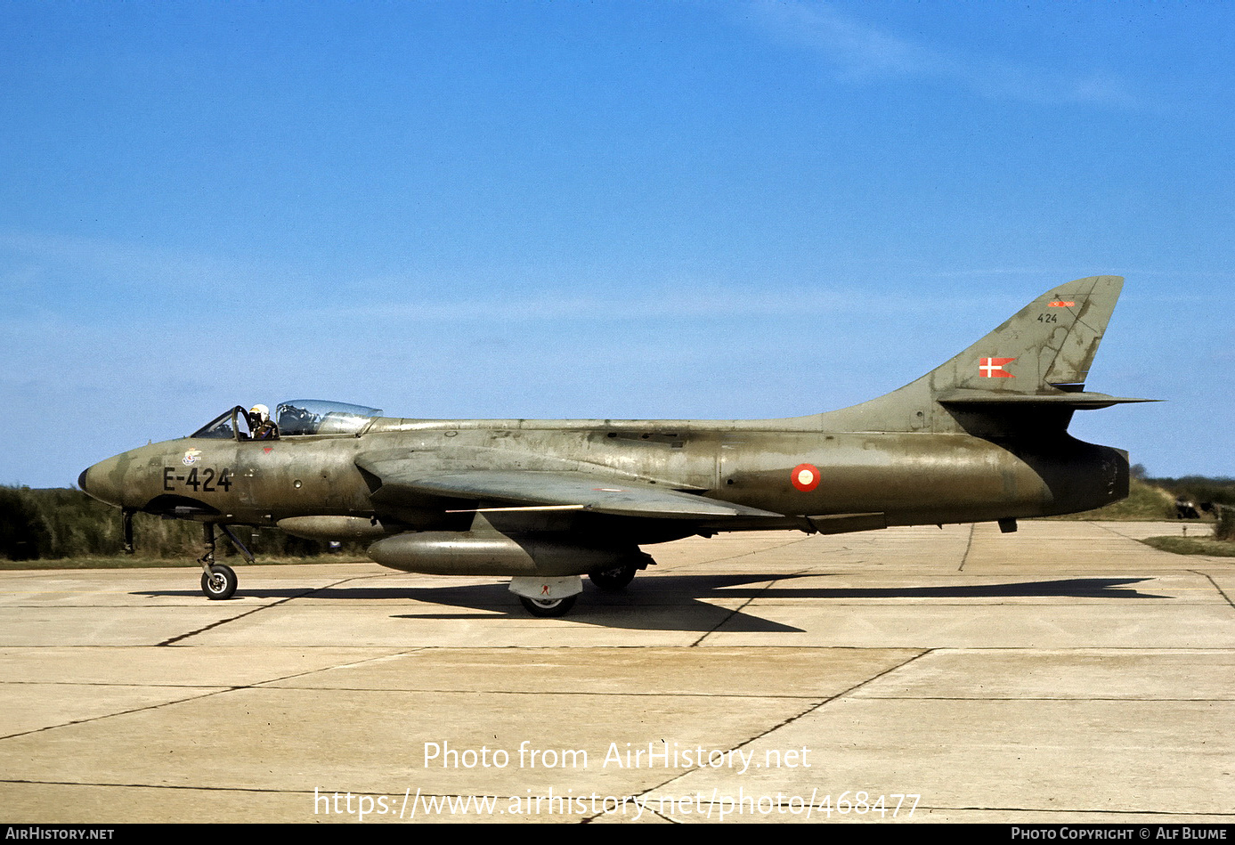 Aircraft Photo of E-424 | Hawker Hunter F51 | Denmark - Air Force | AirHistory.net #468477