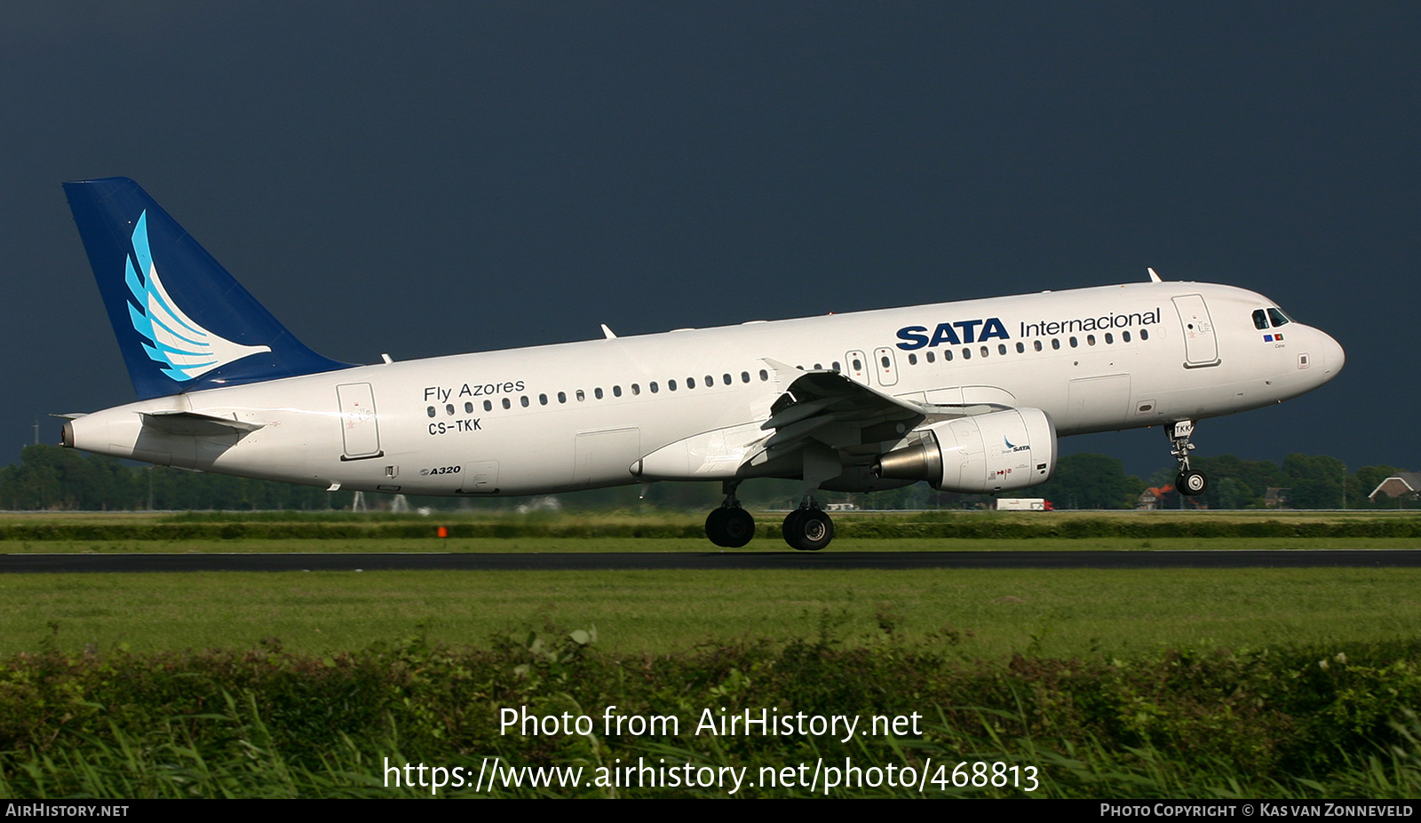 Aircraft Photo of CS-TKK | Airbus A320-214 | SATA Internacional | AirHistory.net #468813