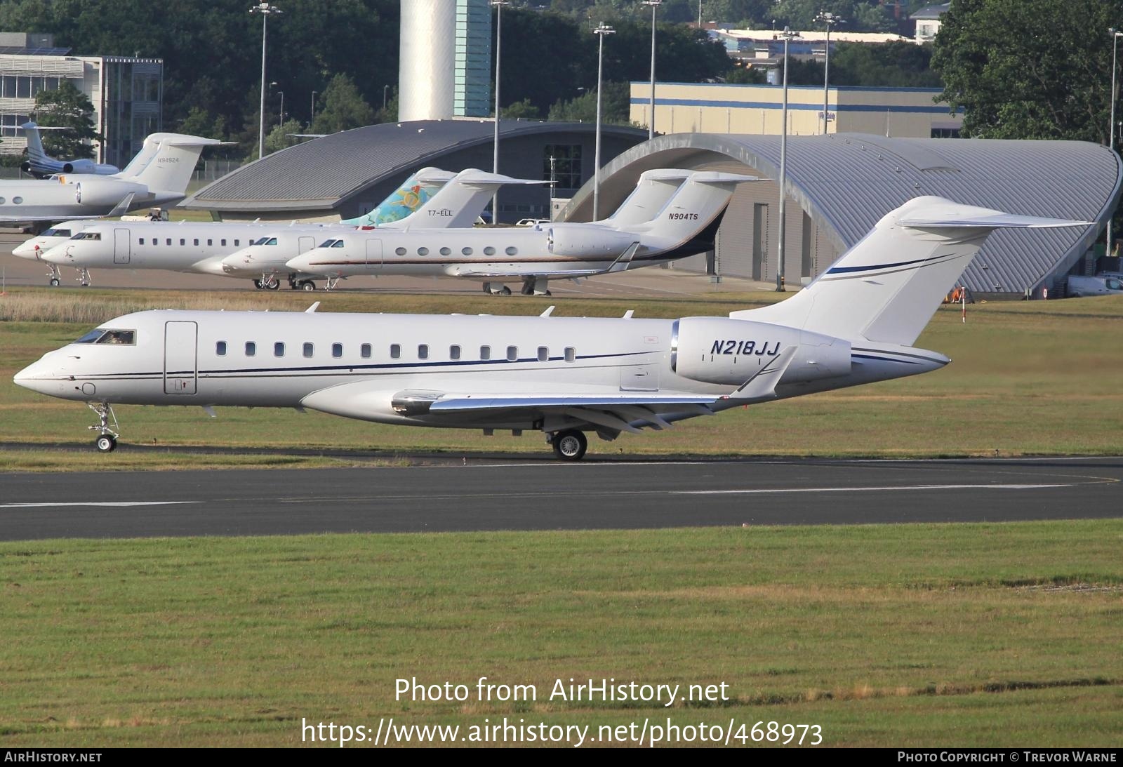 Aircraft Photo of N218JJ | Bombardier Global Express XRS (BD-700-1A10) | AirHistory.net #468973