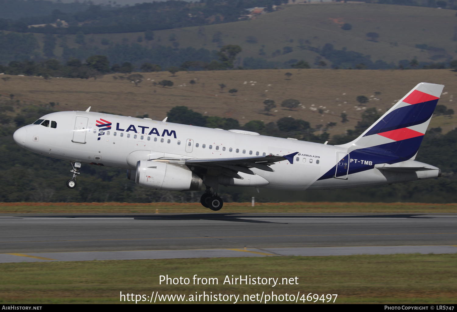 Aircraft Photo of PT-TMB | Airbus A319-132 | LATAM Airlines | AirHistory.net #469497