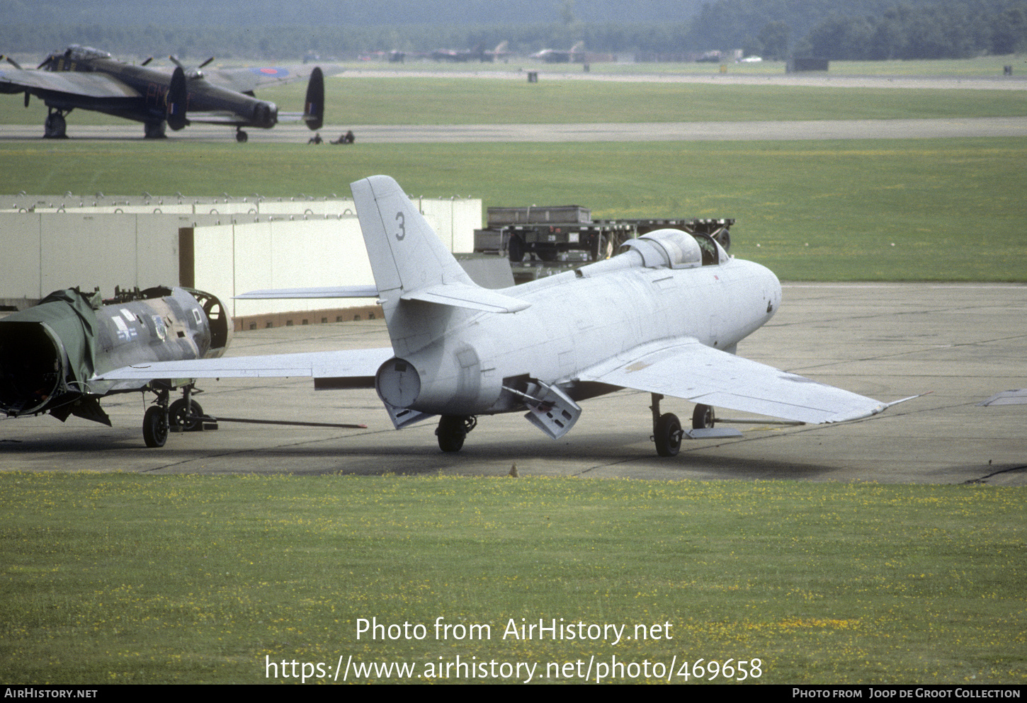 Aircraft Photo of 113 | Dassault MD-454 Mystere IV A | France - Air Force | AirHistory.net #469658