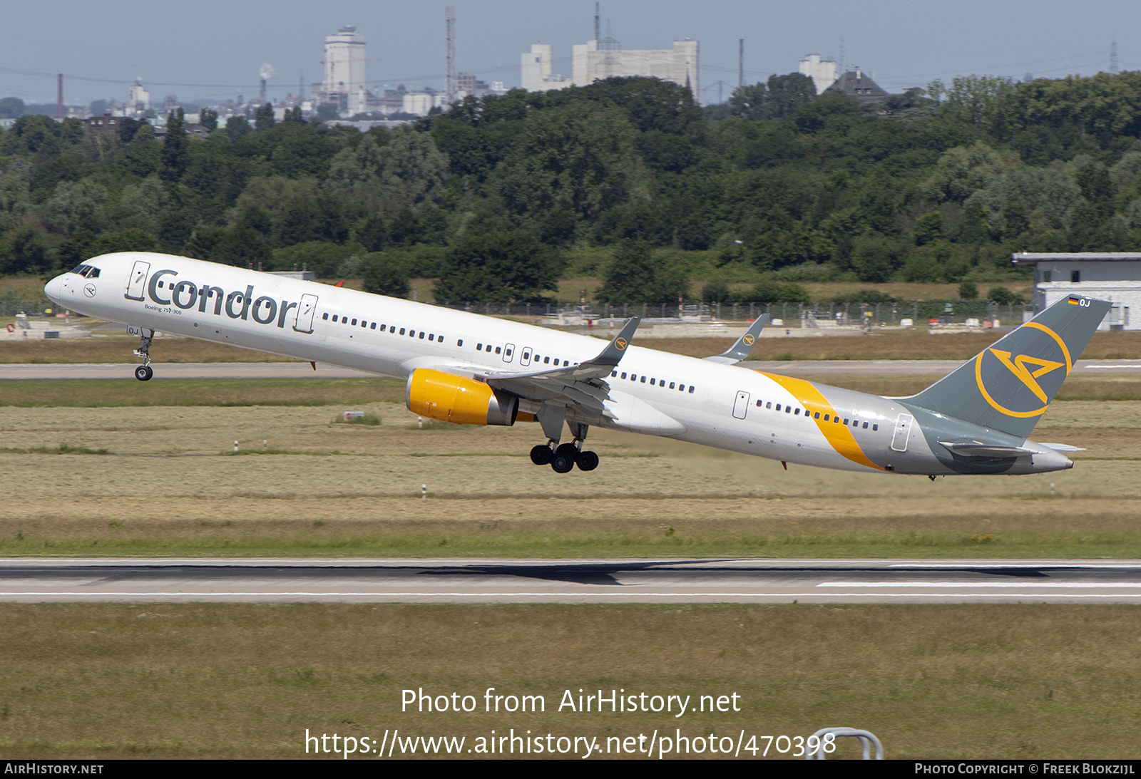 Aircraft Photo of D-ABOJ | Boeing 757-330 | Condor Flugdienst | AirHistory.net #470398