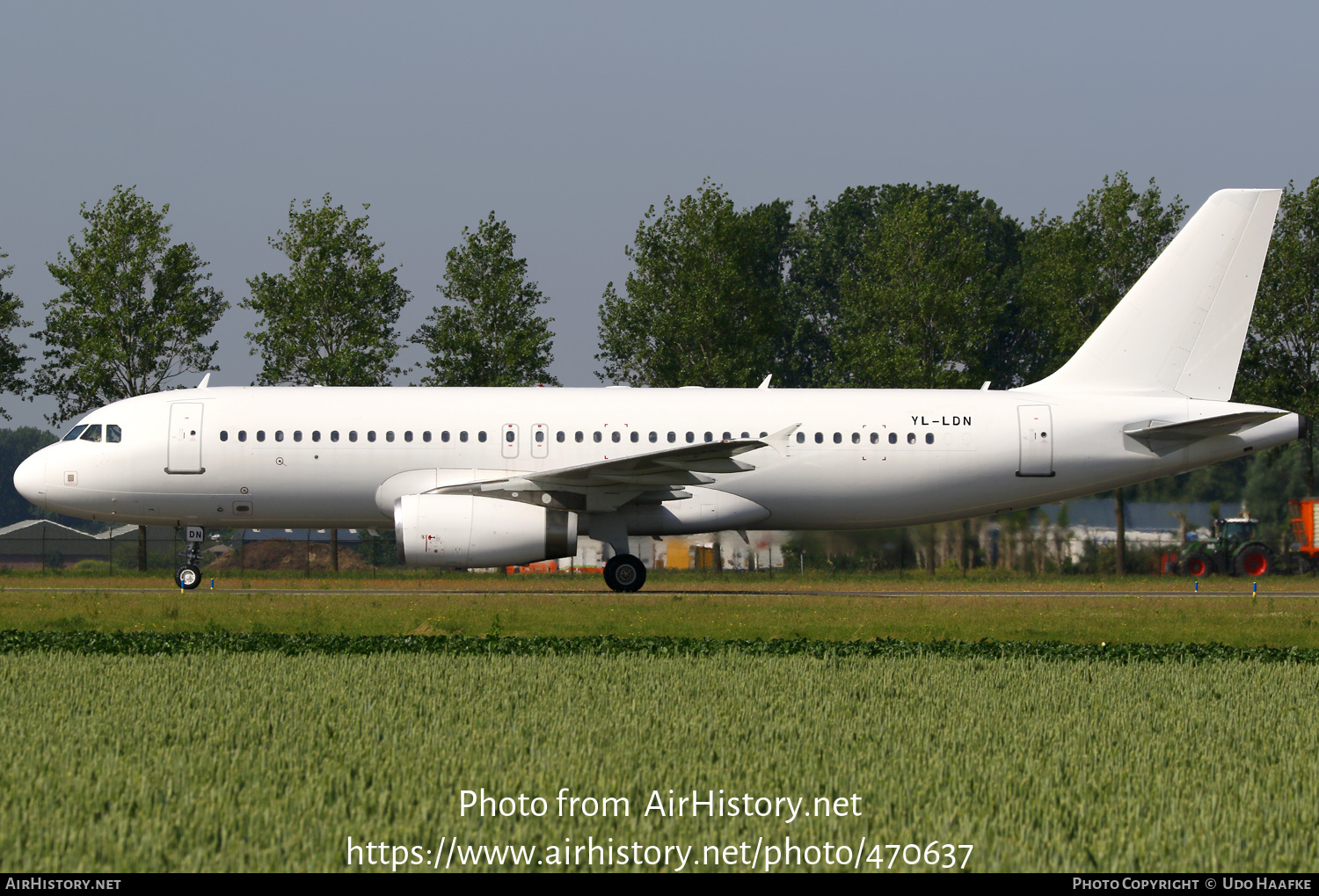 Aircraft Photo of YL-LDN | Airbus A320-232 | AirHistory.net #470637