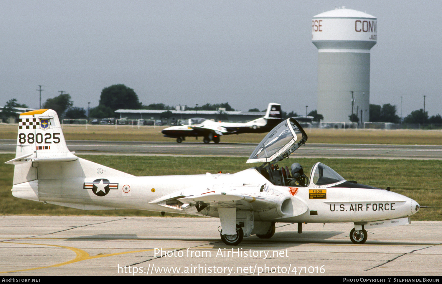 Aircraft Photo of 68-8025 / 88025 | Cessna T-37B Tweety Bird | USA - Air Force | AirHistory.net #471016