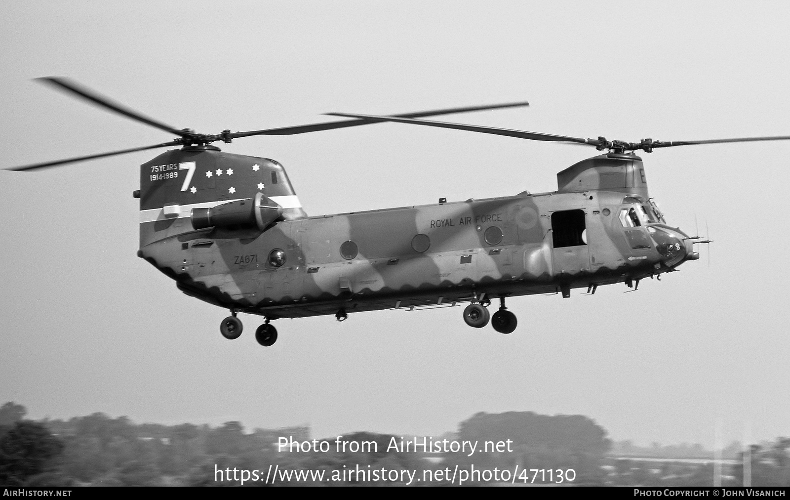 Aircraft Photo of ZA671 | Boeing Vertol Chinook HC1B (352) | UK - Air Force | AirHistory.net #471130