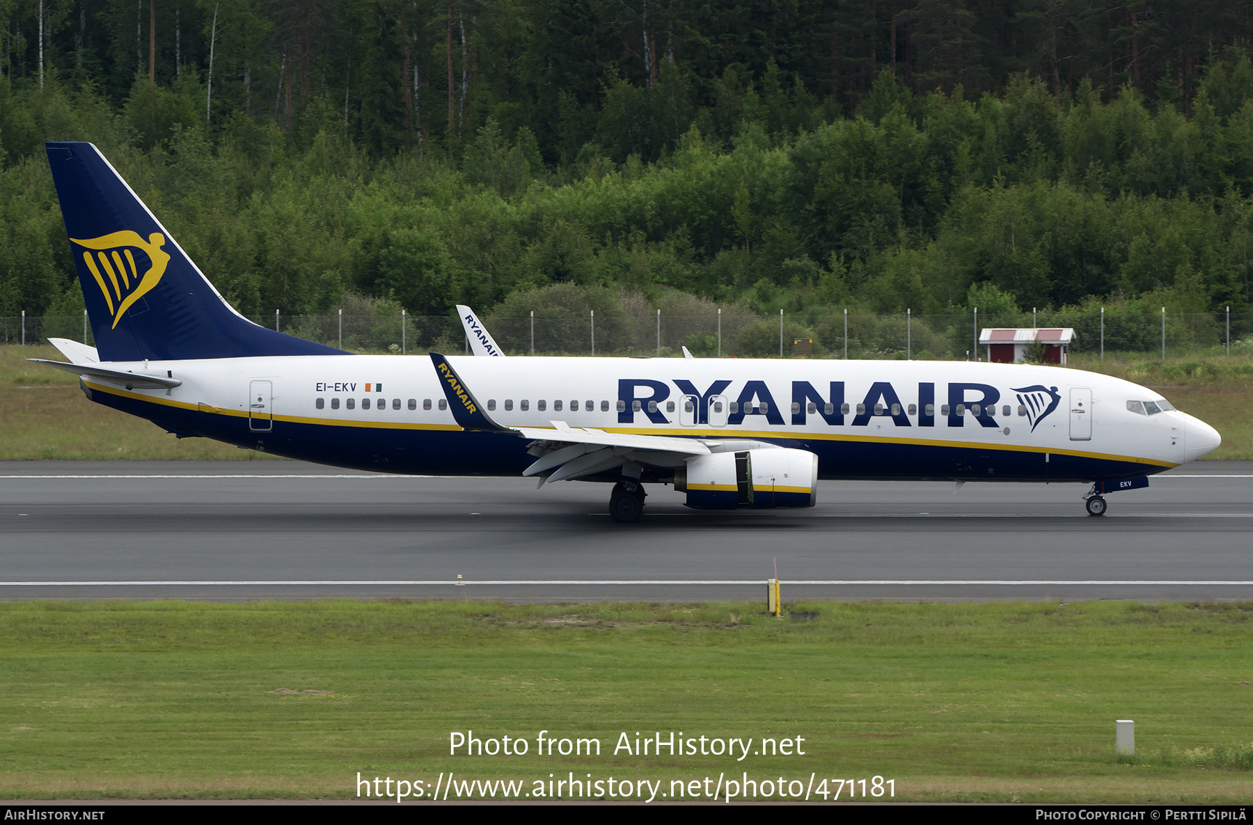 Aircraft Photo of EI-EKV | Boeing 737-8AS | Ryanair | AirHistory.net #471181