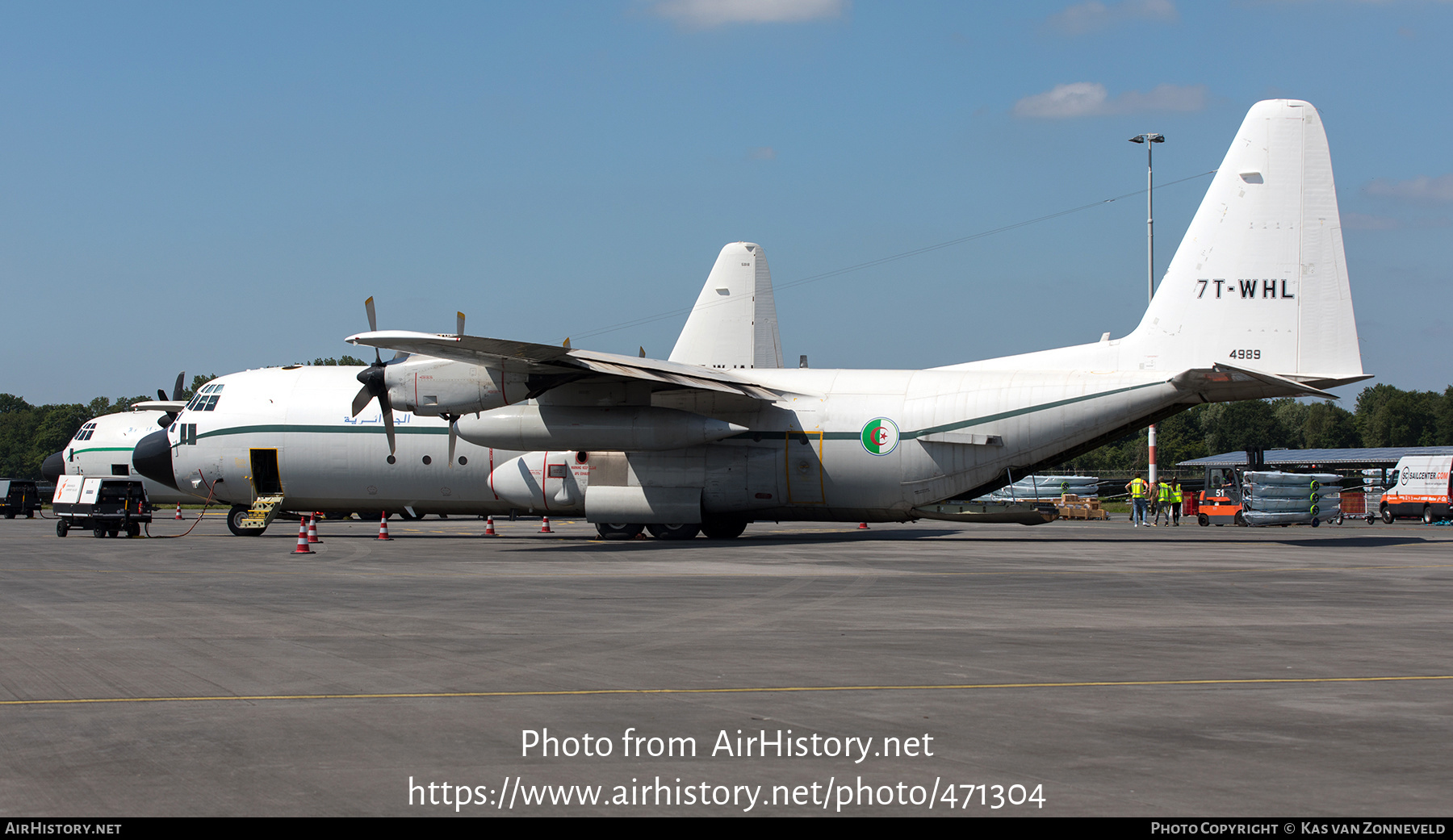 Aircraft Photo of 7T-WHL / 4989 | Lockheed C-130H-30 Hercules (L-382) | Algeria - Air Force | AirHistory.net #471304