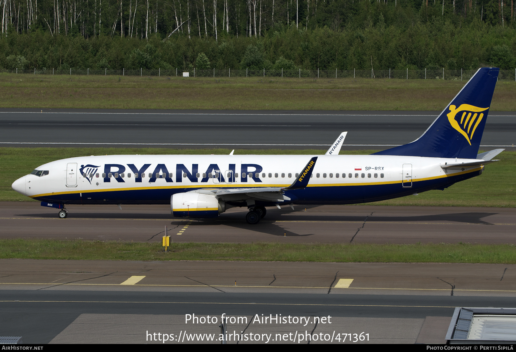 Aircraft Photo of SP-RSX | Boeing 737-800 | Ryanair | AirHistory.net #471361