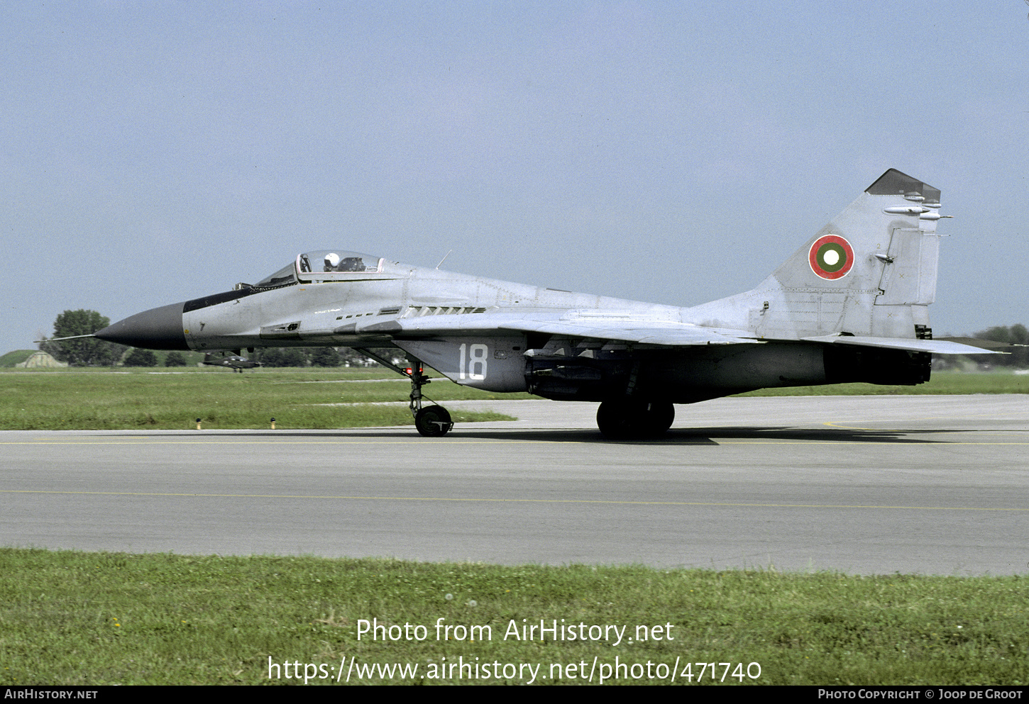 Aircraft Photo of 18 | Mikoyan-Gurevich MiG-29A (9-12A) | Bulgaria - Air Force | AirHistory.net #471740