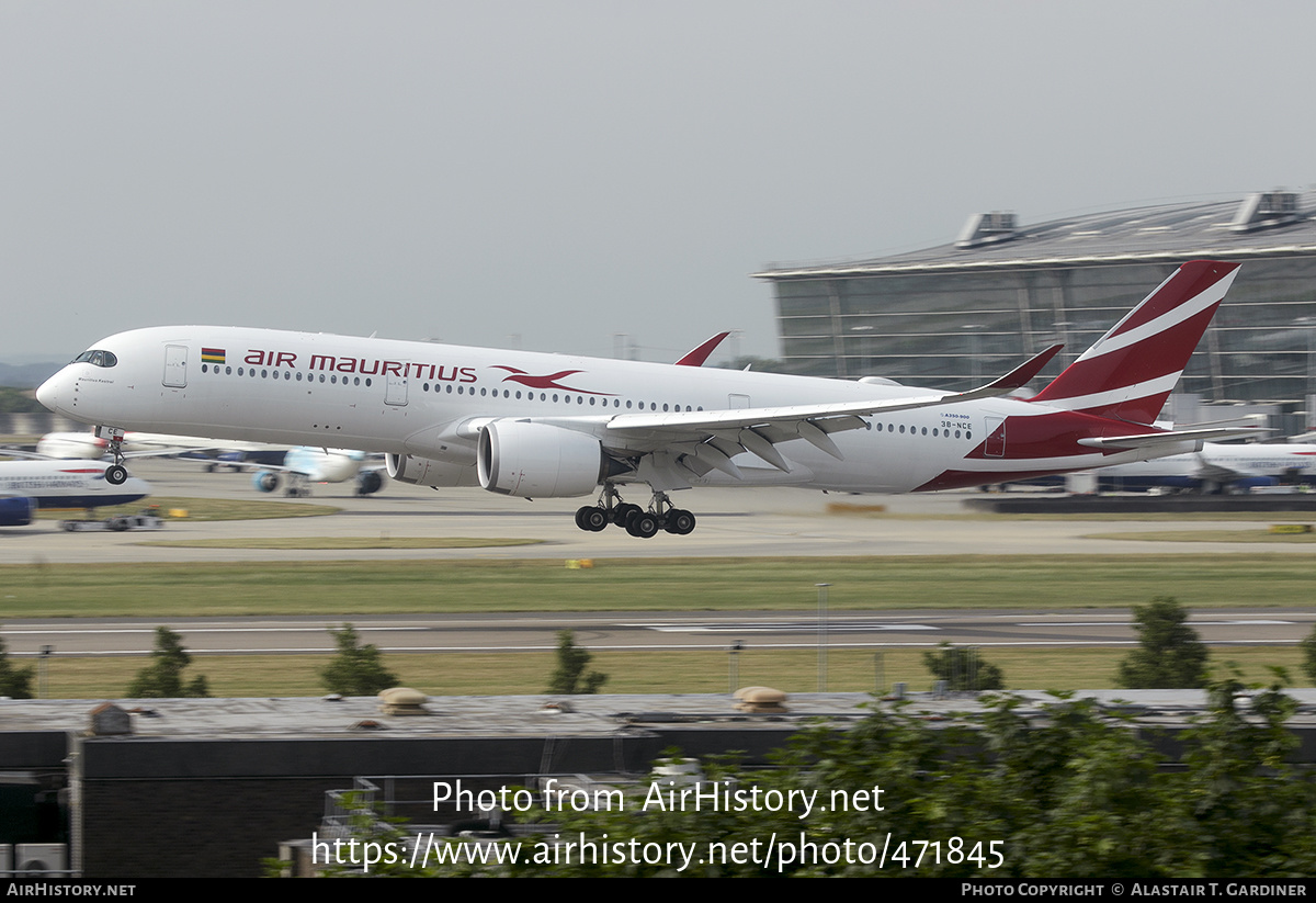 Aircraft Photo of 3B-NCE | Airbus A350-941 | Air Mauritius | AirHistory.net #471845