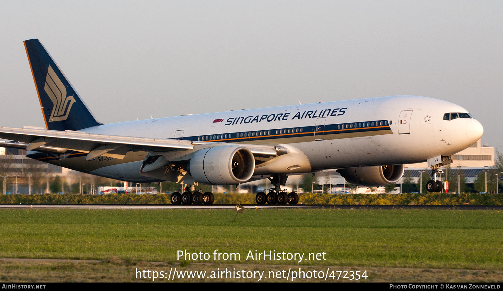 Aircraft Photo of 9V-SVI | Boeing 777-212/ER | Singapore Airlines | AirHistory.net #472354