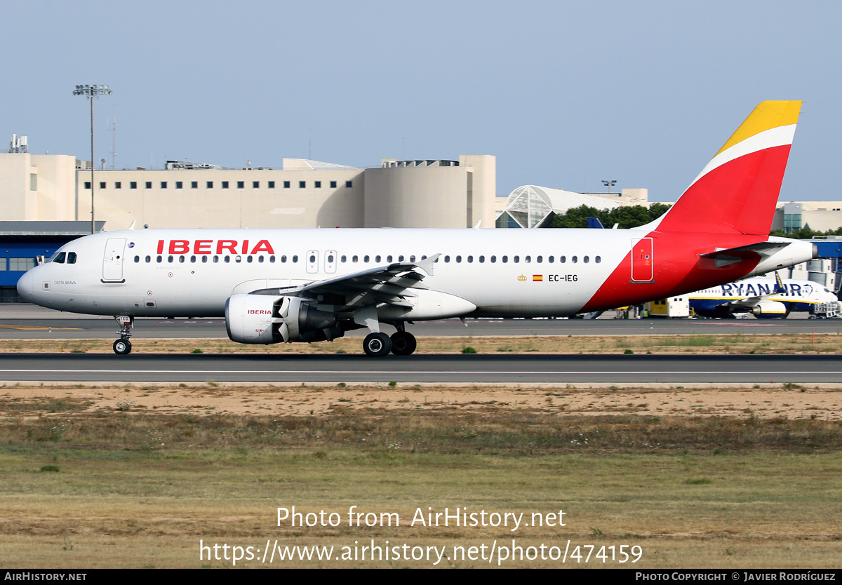 Aircraft Photo of EC-IEG | Airbus A320-214 | Iberia | AirHistory.net #474159