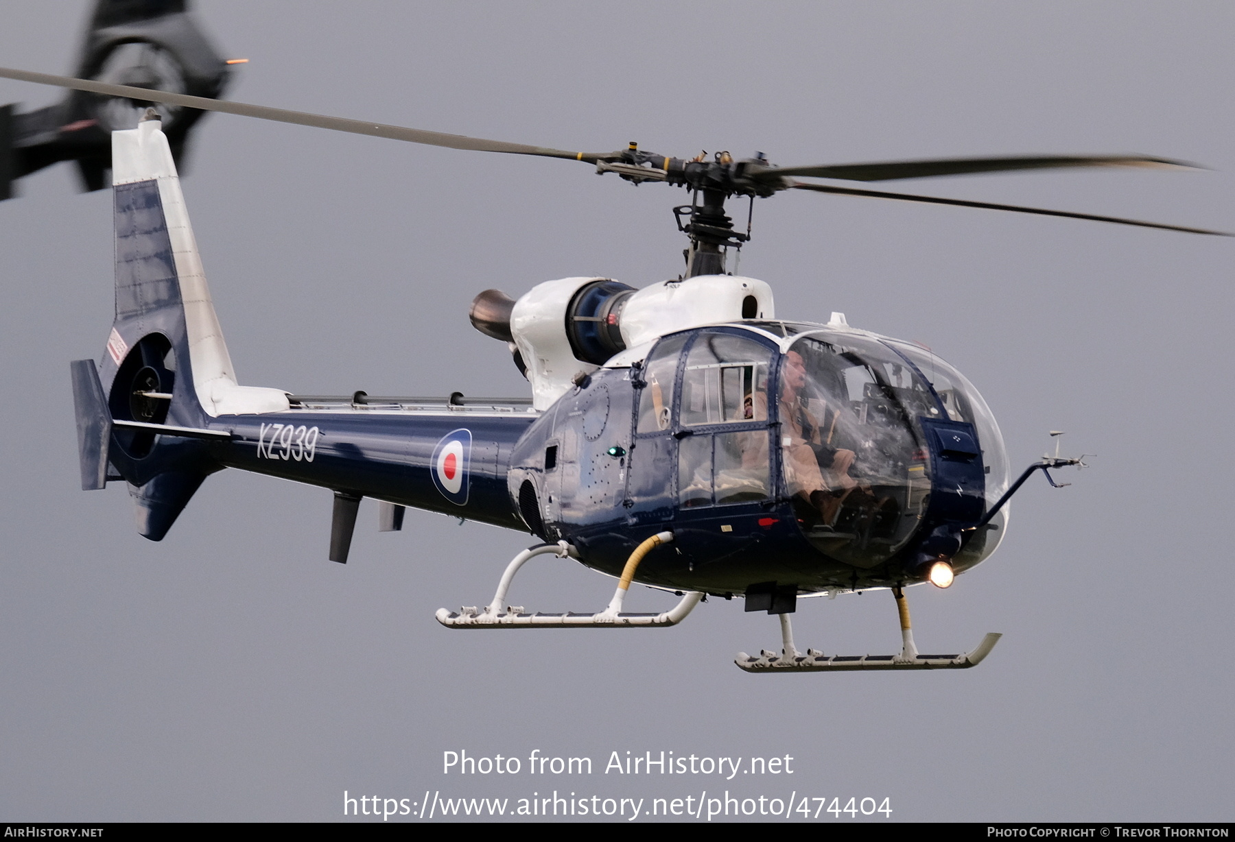 Aircraft Photo of G-CLGO / XZ939 | Aerospatiale SA-341C Gazelle HT2 | UK - Air Force | AirHistory.net #474404