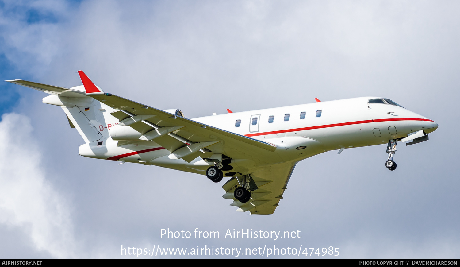 Aircraft Photo of D-BUBI | Bombardier Challenger 300 (BD-100-1A10) | AirHistory.net #474985