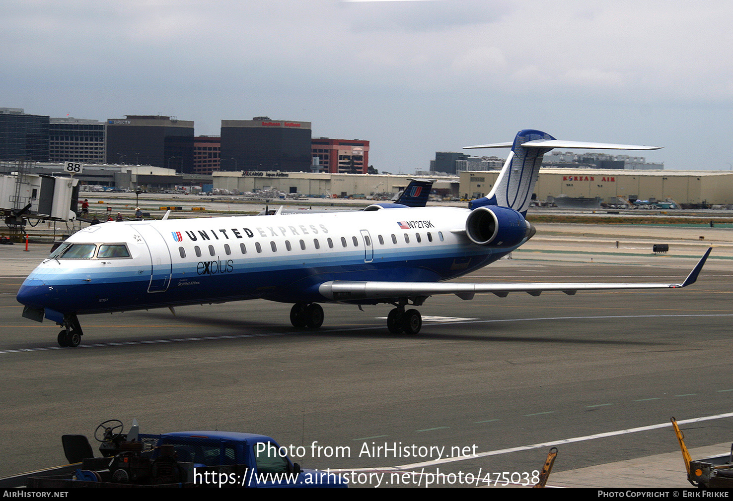 Aircraft Photo of N727SK | Bombardier CRJ-701ER (CL-600-2C10) | United Express | AirHistory.net #475038