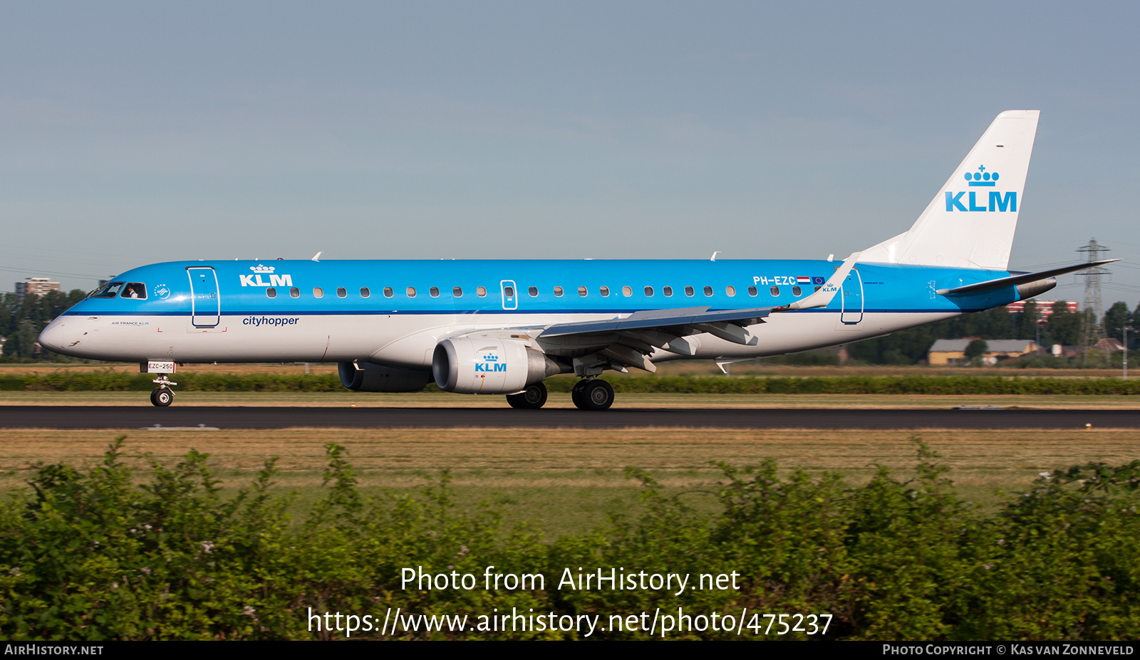 Aircraft Photo of PH-EZC | Embraer 190STD (ERJ-190-100STD) | KLM Cityhopper | AirHistory.net #475237