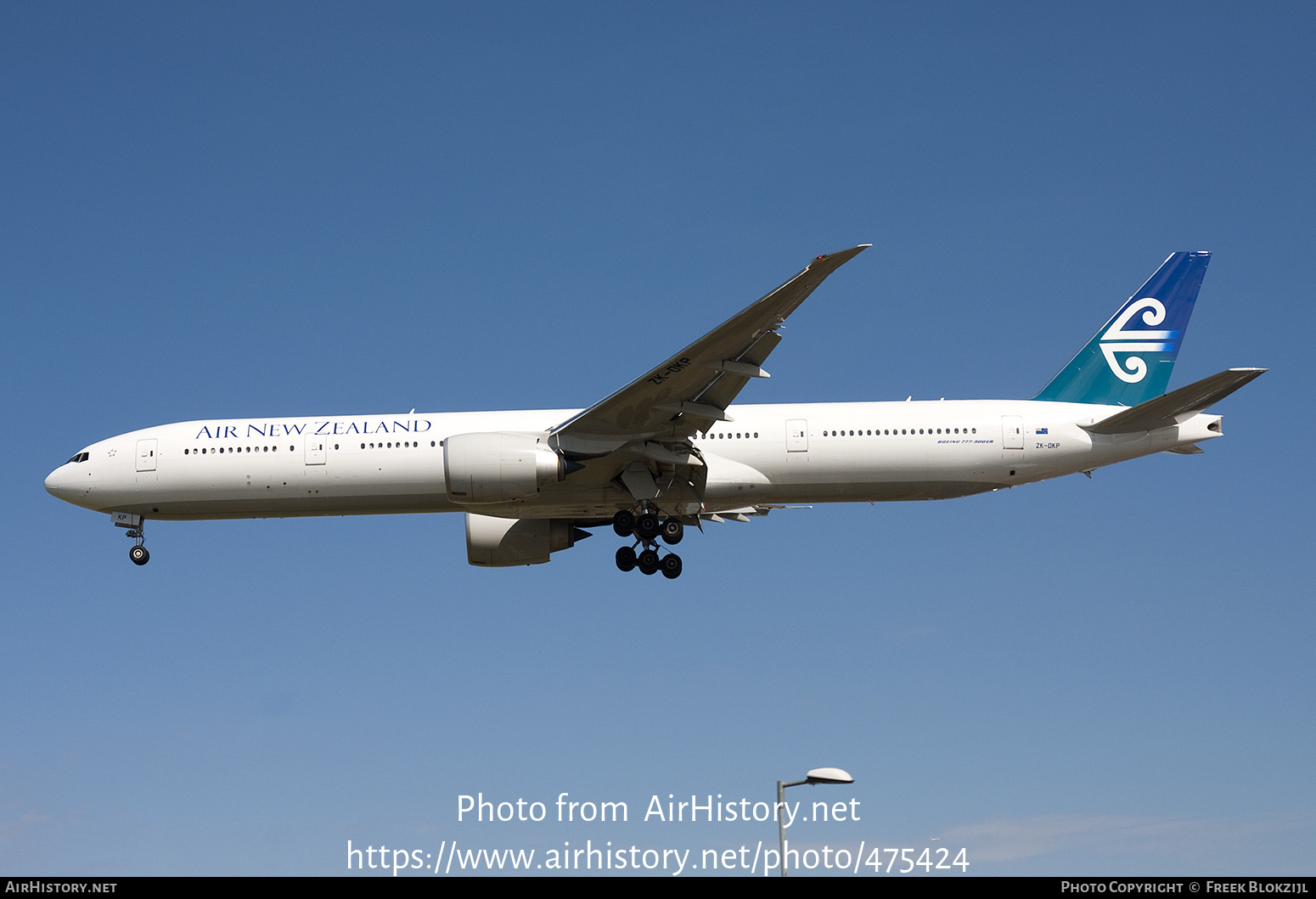 Aircraft Photo of ZK-OKP | Boeing 777-319/ER | Air New Zealand | AirHistory.net #475424