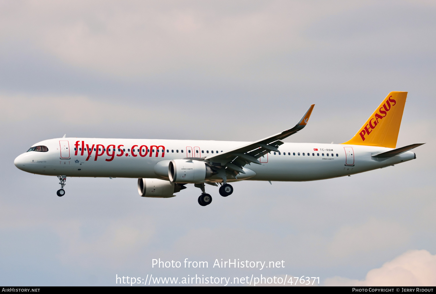 Aircraft Photo of TC-RBM | Airbus A321-251NX | Pegasus Airlines | AirHistory.net #476371