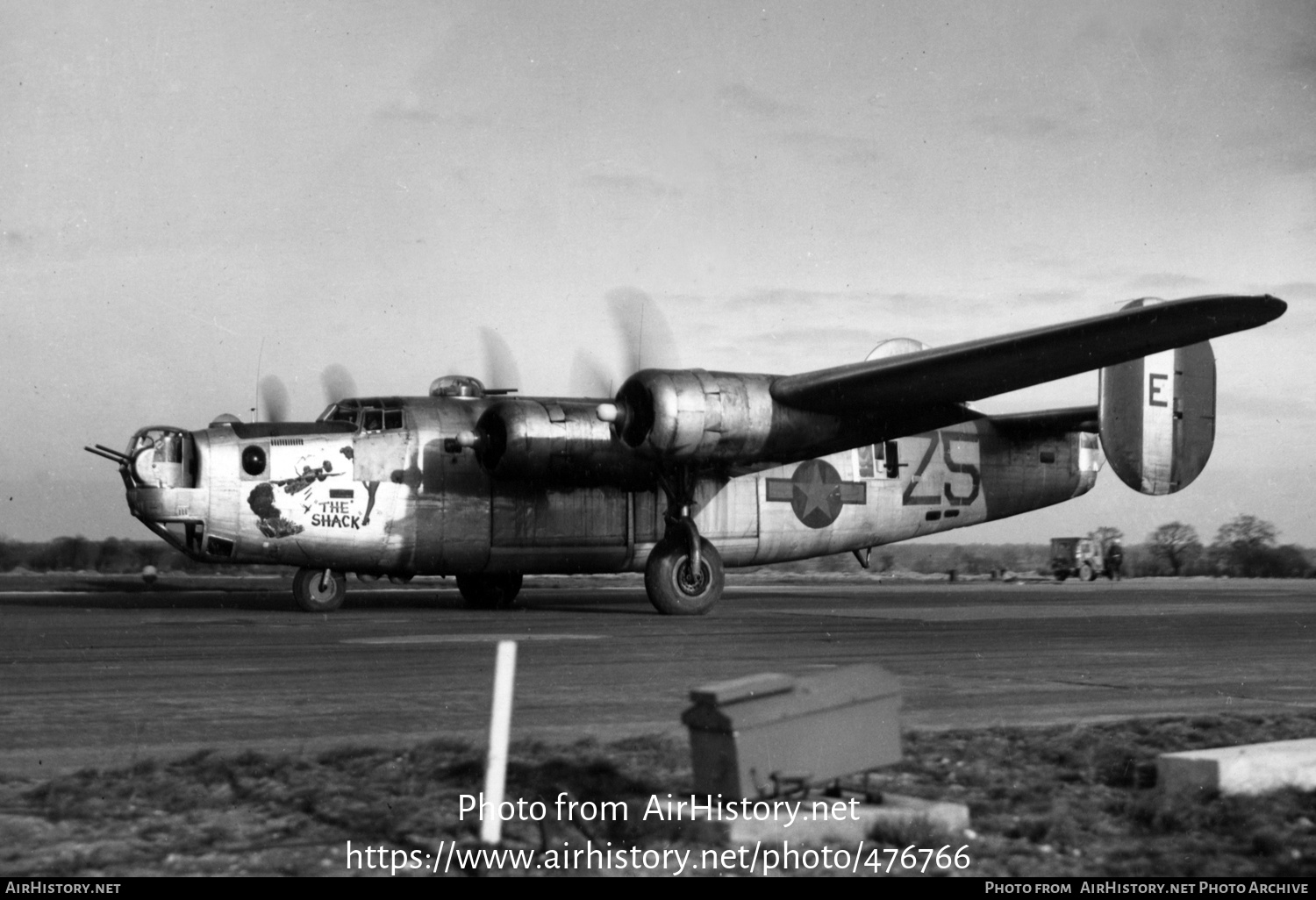 Aircraft Photo of 44-40298 / 440298 | Consolidated B-24J Liberator | USA - Air Force | AirHistory.net #476766