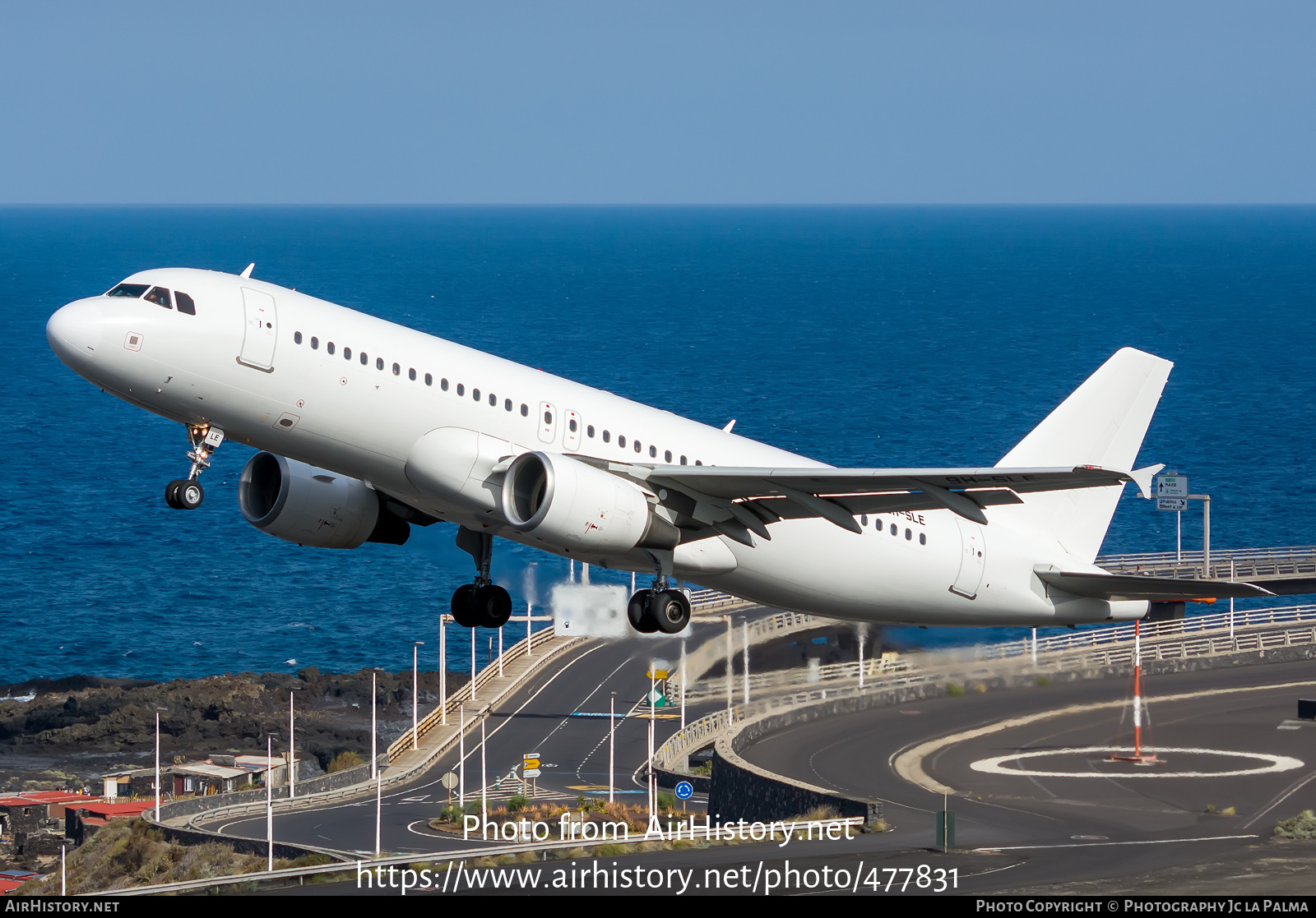 Aircraft Photo of 9H-SLE | Airbus A320-214 | AirHistory.net #477831