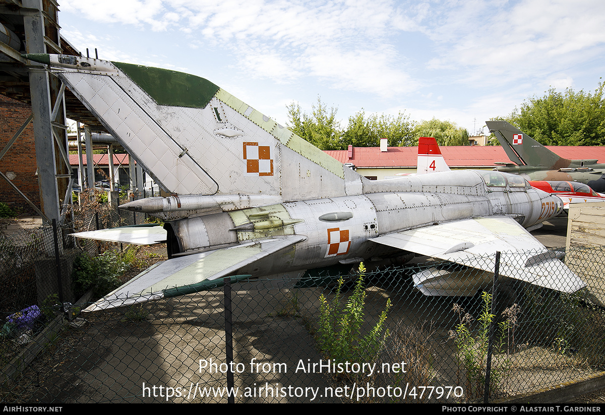 Aircraft Photo of 2719 | Mikoyan-Gurevich MiG-21U-600 | Poland - Air Force | AirHistory.net #477970