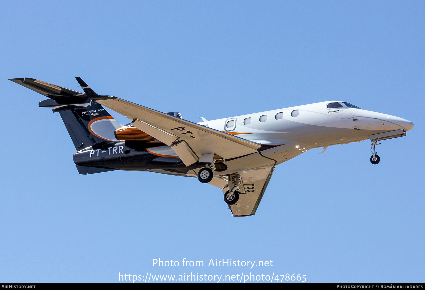 Aircraft Photo of PT-TRR | Embraer EMB-505 Phenom 300 | AirHistory.net #478665