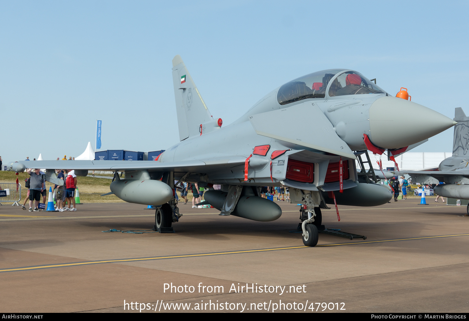 Aircraft Photo of CSX55274 | Eurofighter EF-2000 Typhoon T | Kuwait - Air Force | AirHistory.net #479012