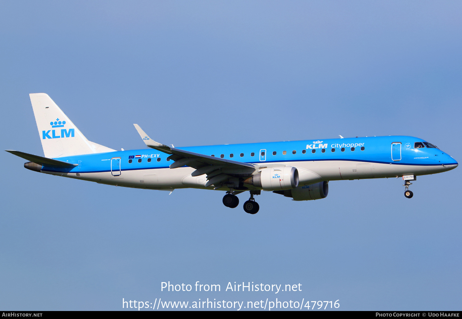 Aircraft Photo of PH-EXV | Embraer 190STD (ERJ-190-100STD) | KLM Cityhopper | AirHistory.net #479716