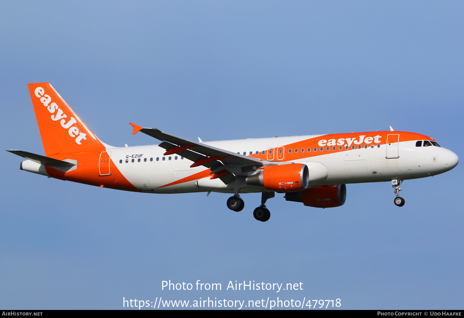 Aircraft Photo of G-EZUF | Airbus A320-214 | EasyJet | AirHistory.net #479718