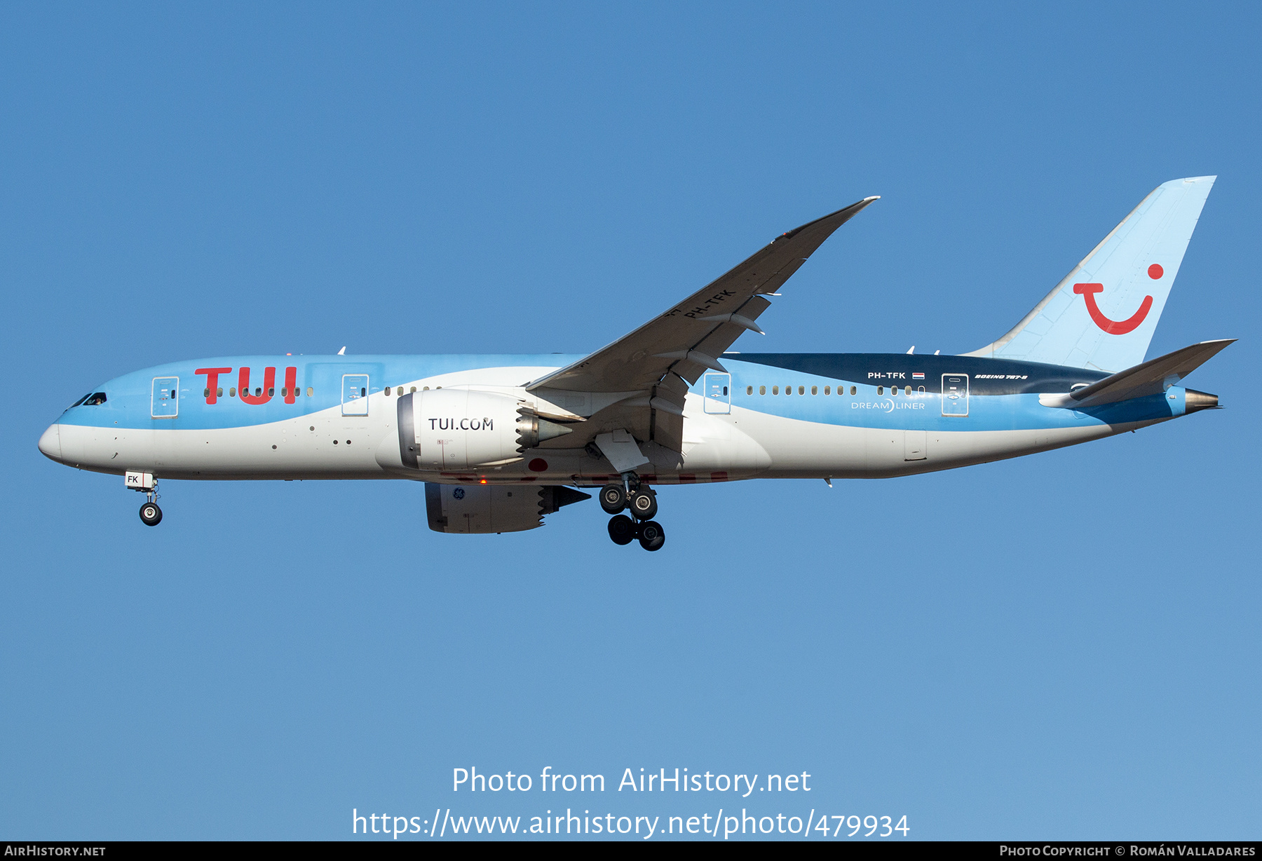 Aircraft Photo of PH-TFK | Boeing 787-8 Dreamliner | TUI | AirHistory.net #479934