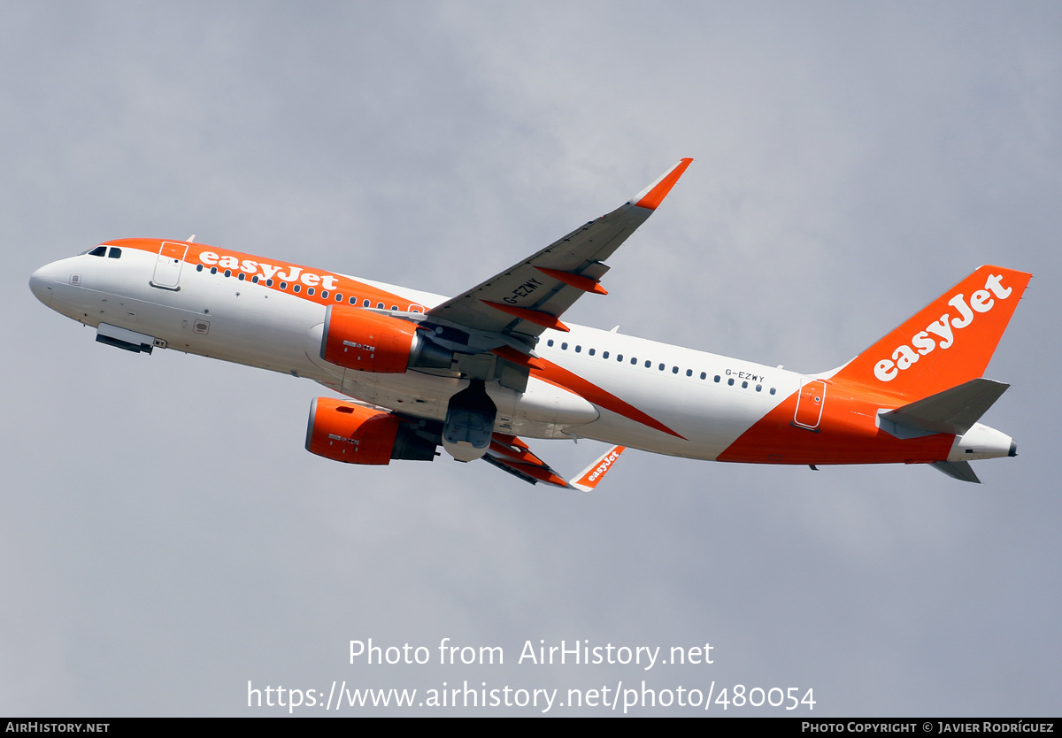 Aircraft Photo of G-EZWY | Airbus A320-214 | EasyJet | AirHistory.net #480054