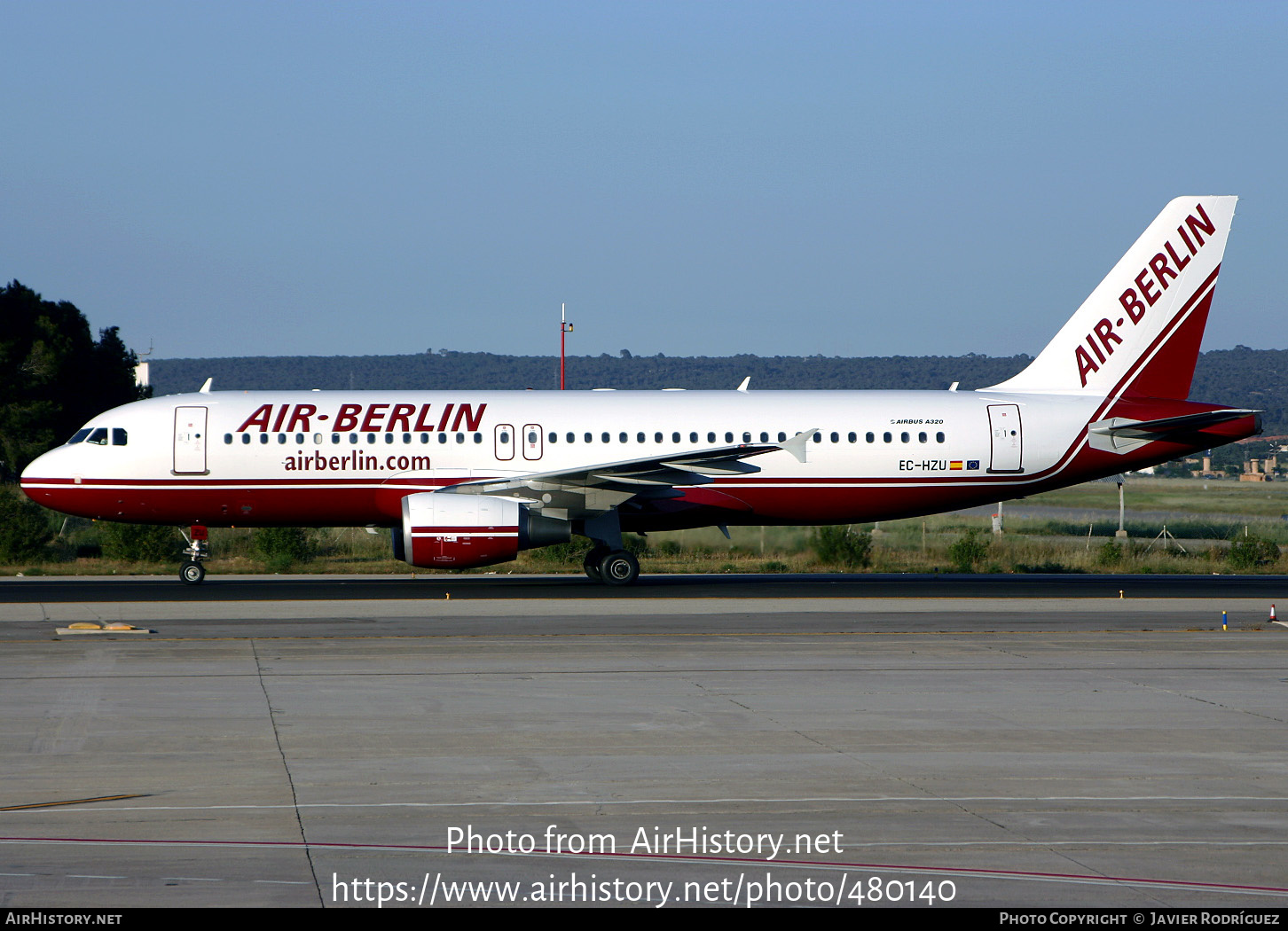 Aircraft Photo of EC-HZU | Airbus A320-214 | Air Berlin | AirHistory.net #480140