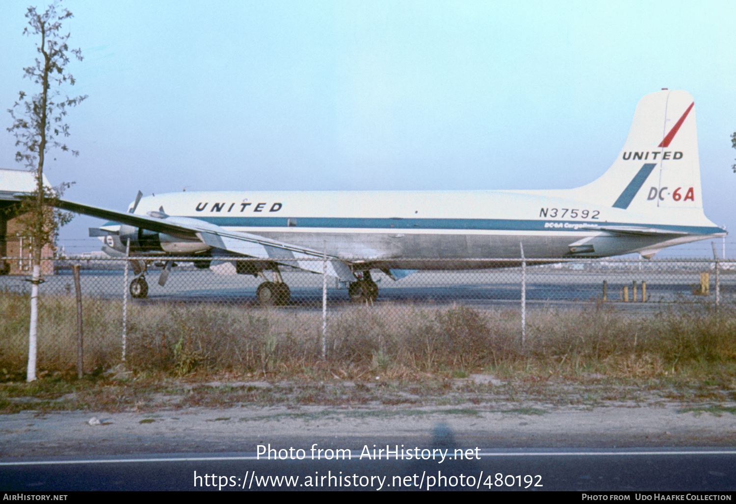 Aircraft Photo of N37592 | Douglas DC-6A | United Air Lines | AirHistory.net #480192