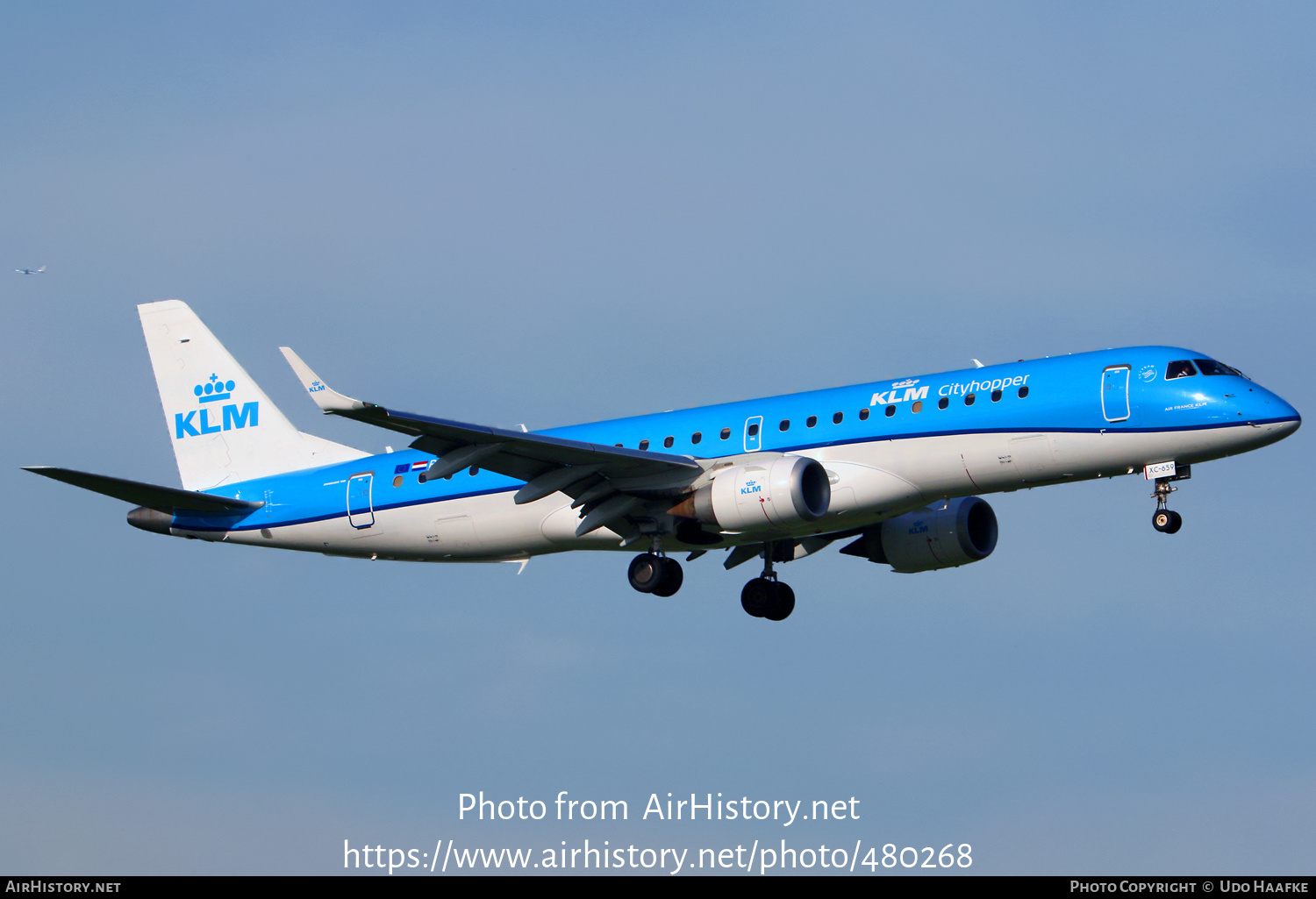 Aircraft Photo of PH-EXC | Embraer 190STD (ERJ-190-100STD) | KLM Cityhopper | AirHistory.net #480268