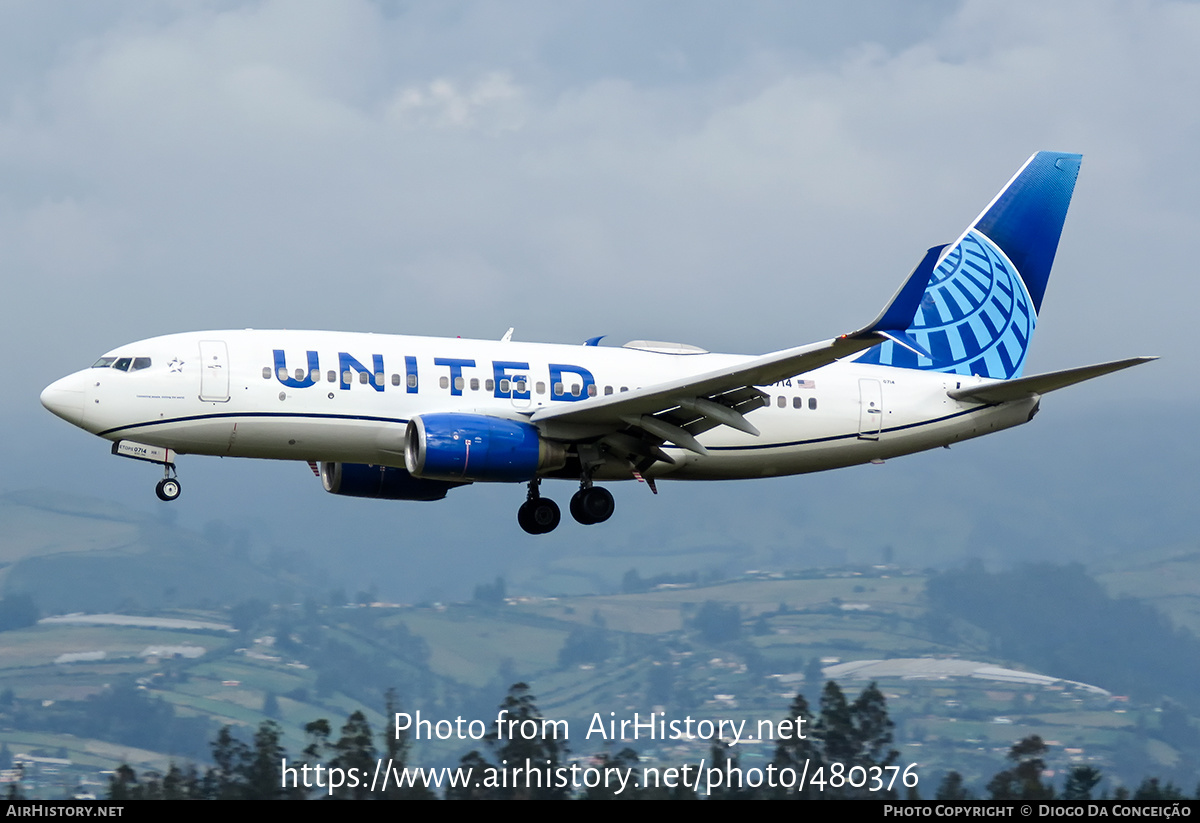 Aircraft Photo of N33714 | Boeing 737-724 | United Airlines | AirHistory.net #480376