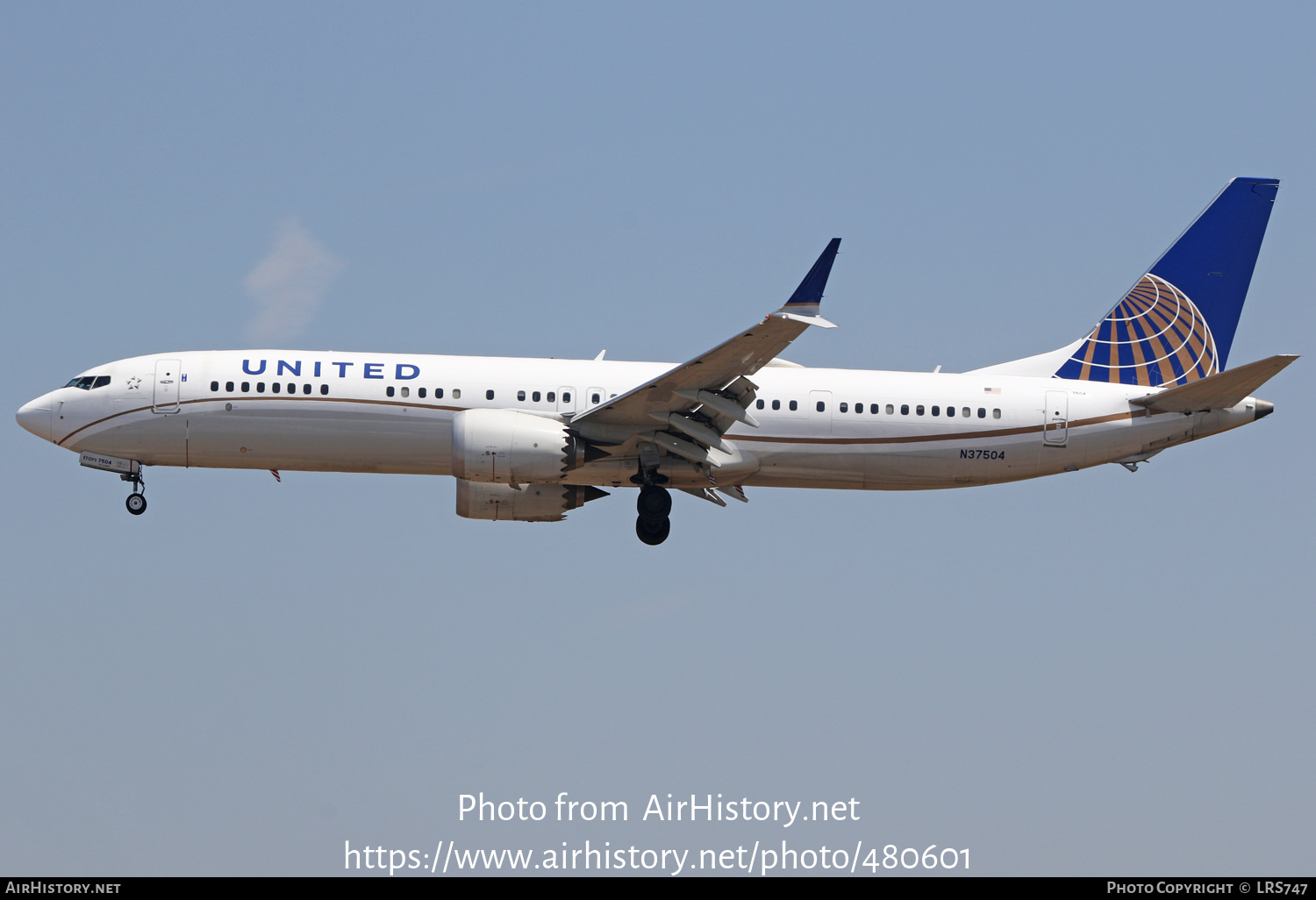 Aircraft Photo of N37504 | Boeing 737-9 Max 9 | United Airlines | AirHistory.net #480601
