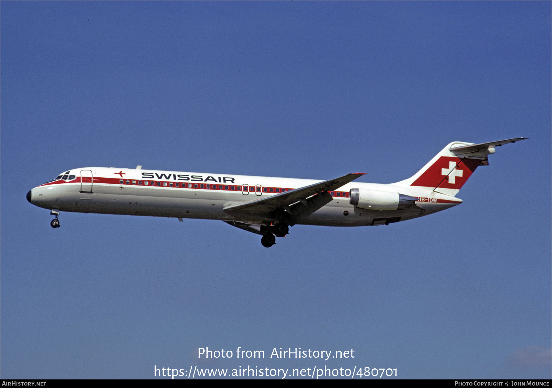 Aircraft Photo of HB-IDW | McDonnell Douglas DC-9-32 | Swissair | AirHistory.net #480701