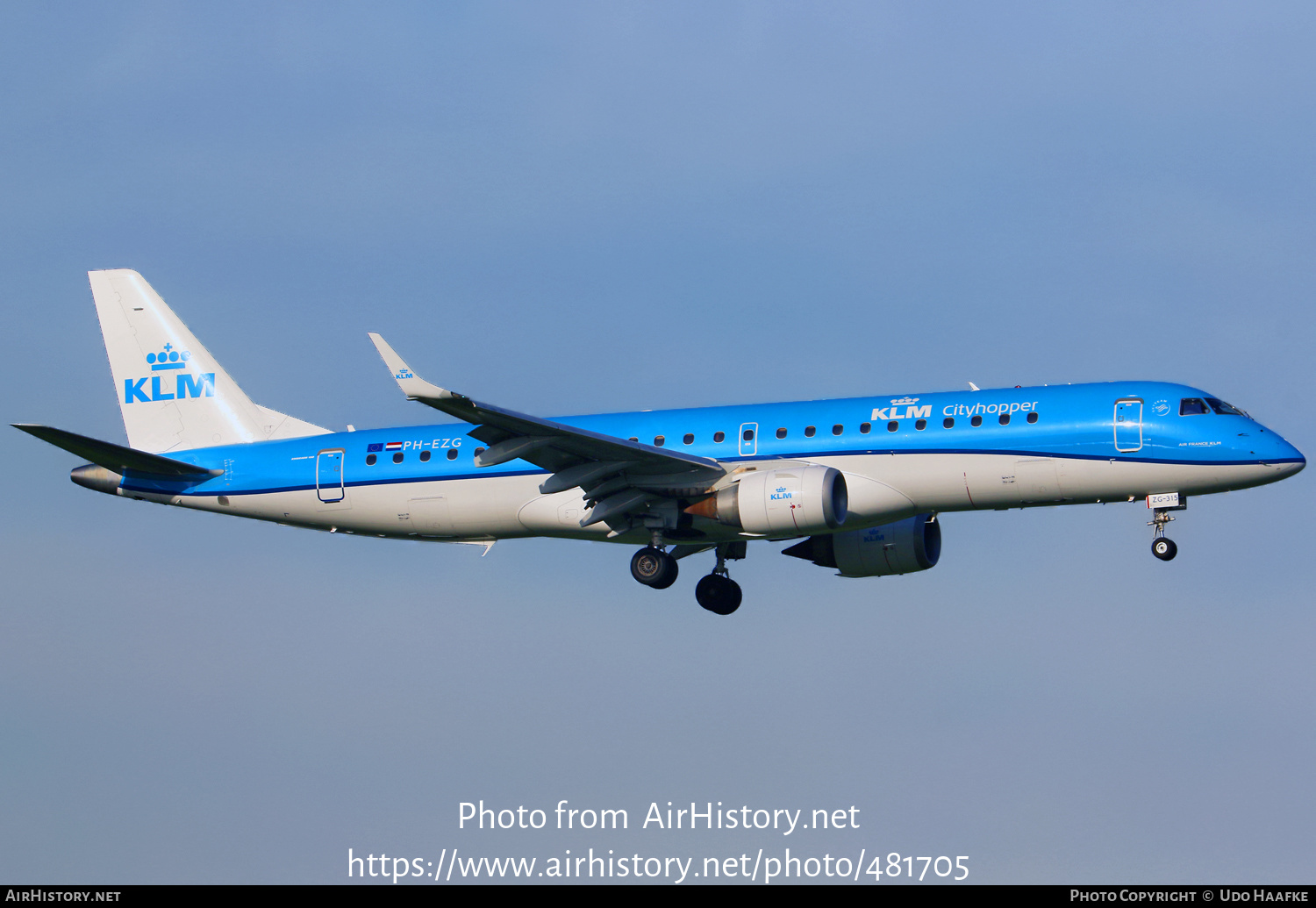 Aircraft Photo of PH-EZG | Embraer 190STD (ERJ-190-100STD) | KLM Cityhopper | AirHistory.net #481705