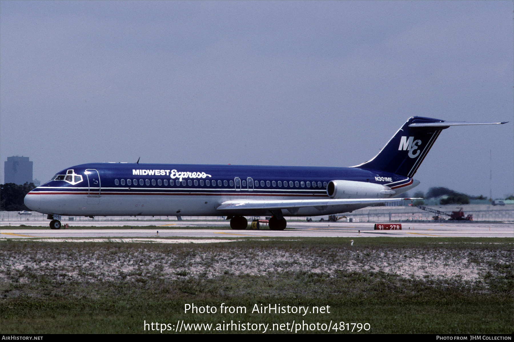 Aircraft Photo of N301ME | McDonnell Douglas DC-9-32 | Midwest Express Airlines | AirHistory.net #481790