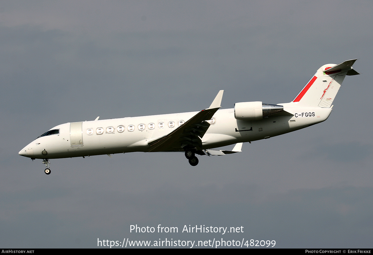 Aircraft Photo of C-FGQS | Bombardier Challenger 850 (CRJ-200SE/CL-600-2B19) | AirHistory.net #482099