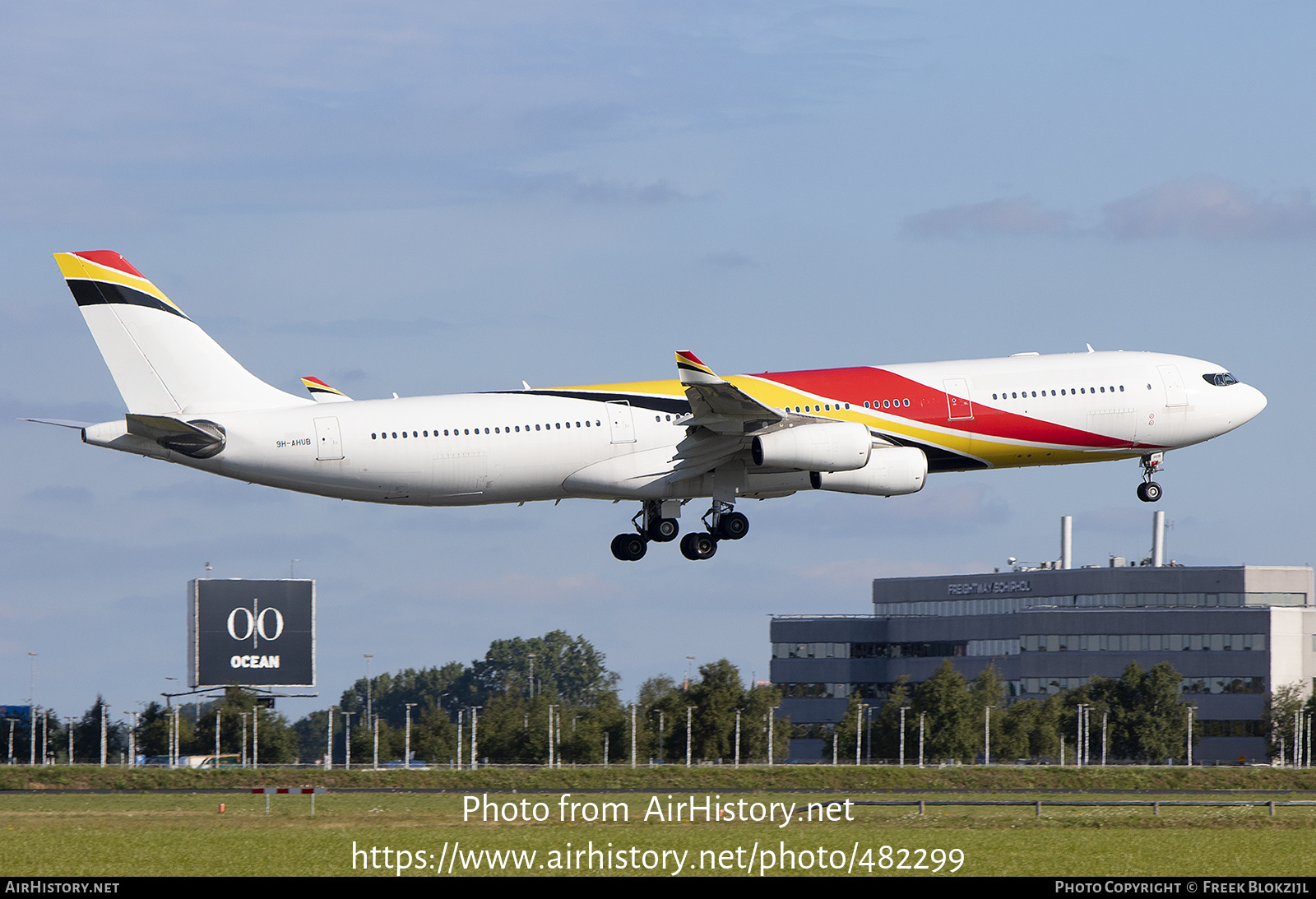 Aircraft Photo of 9H-AHUB | Airbus A340-313E | AirHistory.net #482299