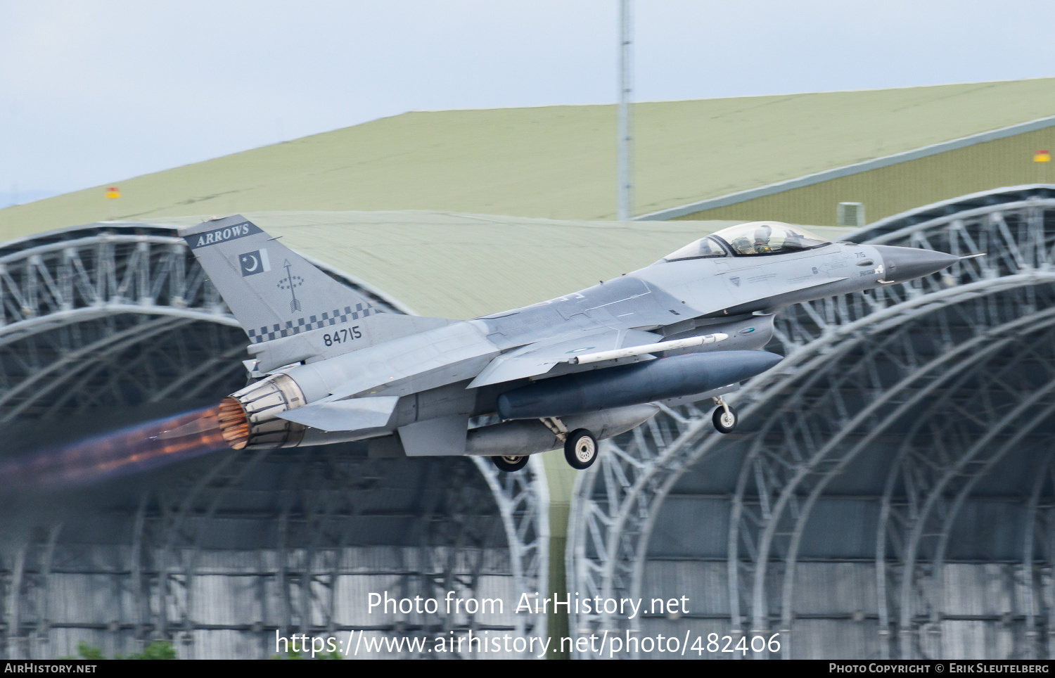 Aircraft Photo of 84715 | General Dynamics F-16A Fighting Falcon | Pakistan - Air Force | AirHistory.net #482406