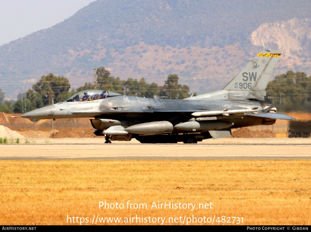 Aircraft Photo of 92-3906 / AF92-906 | General Dynamics F-16CM Fighting Falcon | USA - Air Force | AirHistory.net #482731