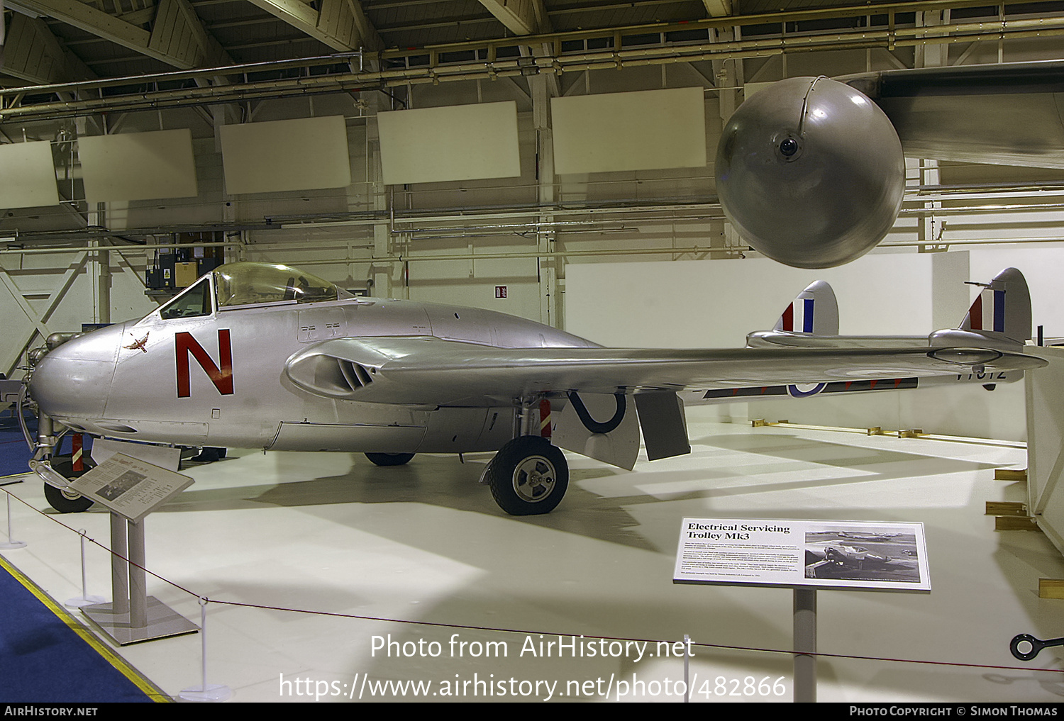 Aircraft Photo of VT812 | De Havilland D.H. 100 Vampire F3 | UK - Air Force | AirHistory.net #482866